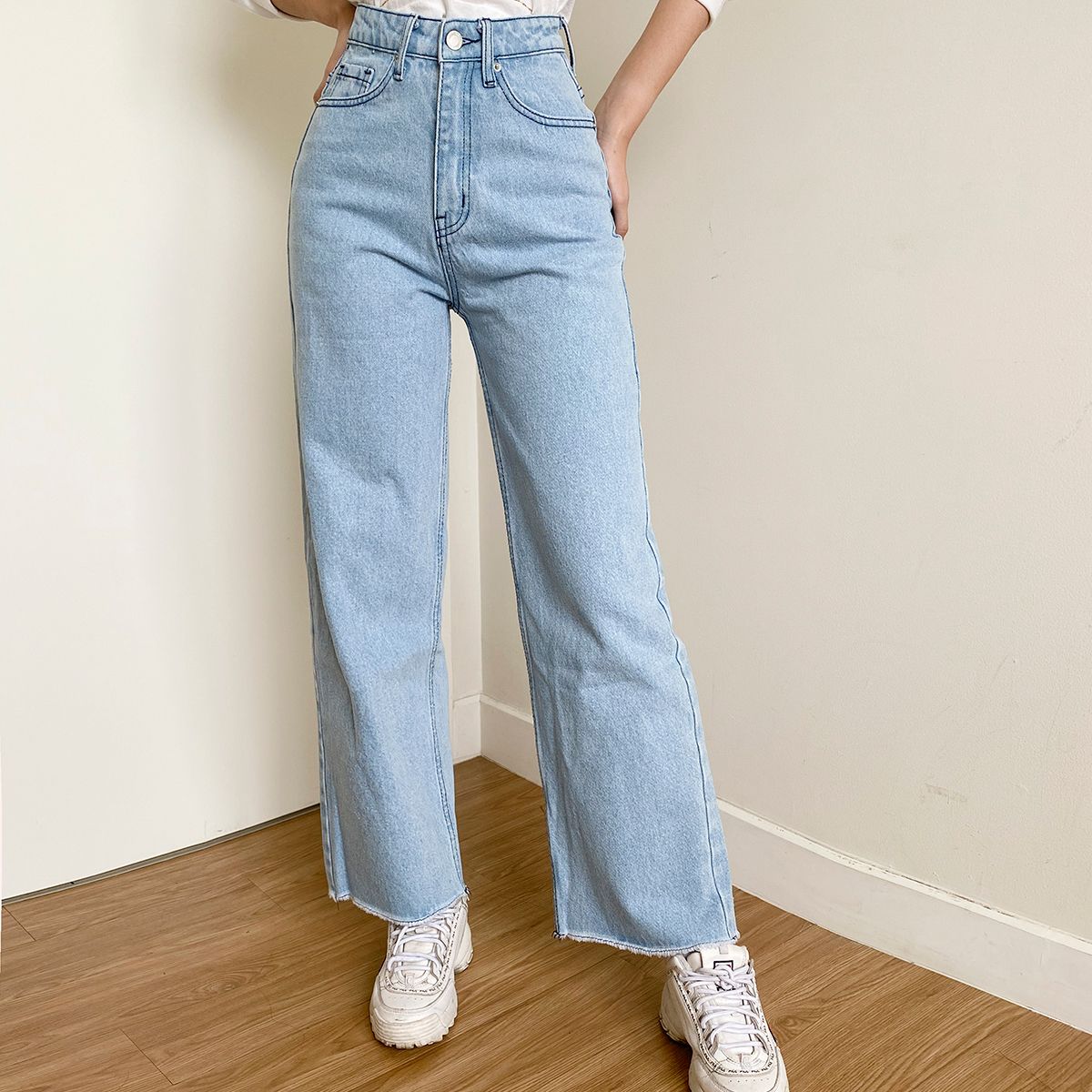 Wide Leg Jeans