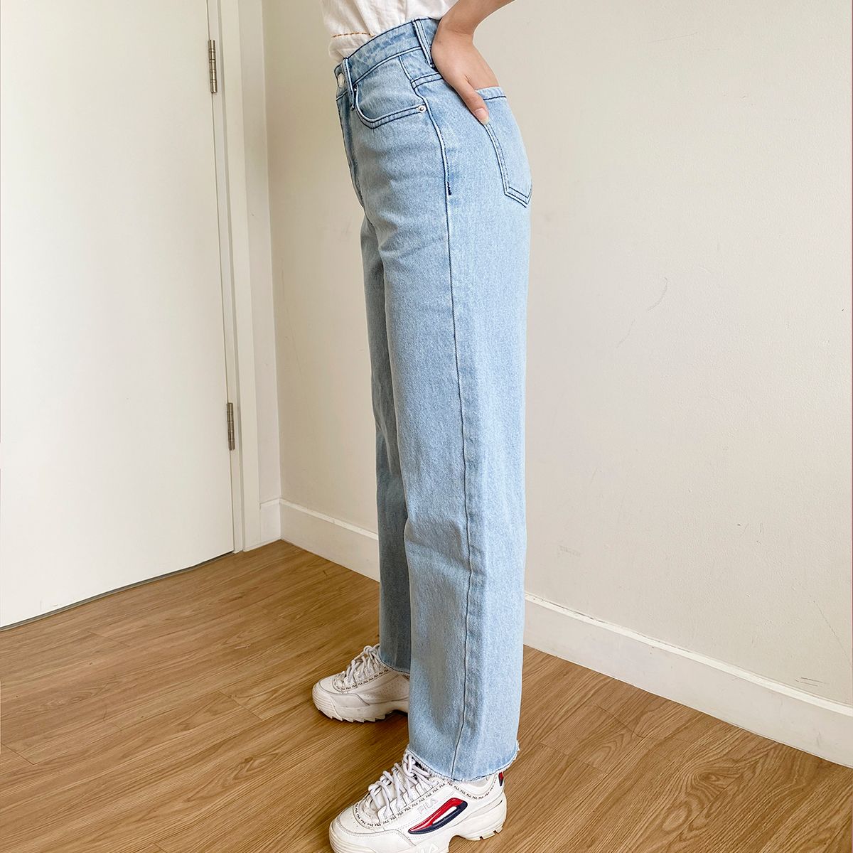 Wide Leg Jeans