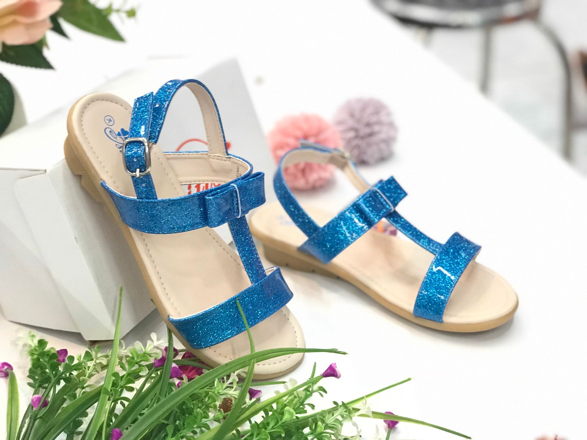 Sandals bé gái ( size 28 - 37 )-DTG001488