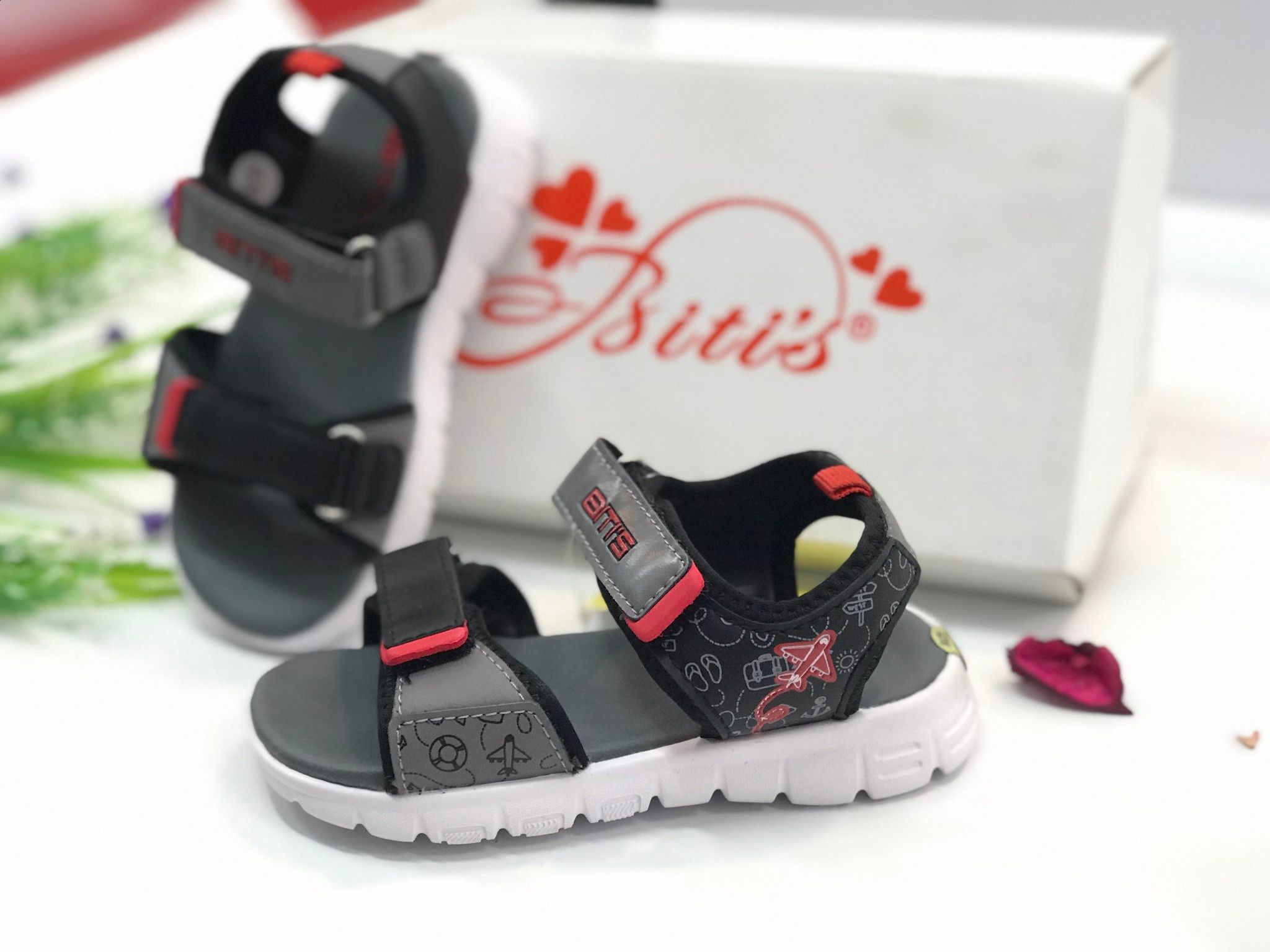 DEB005600