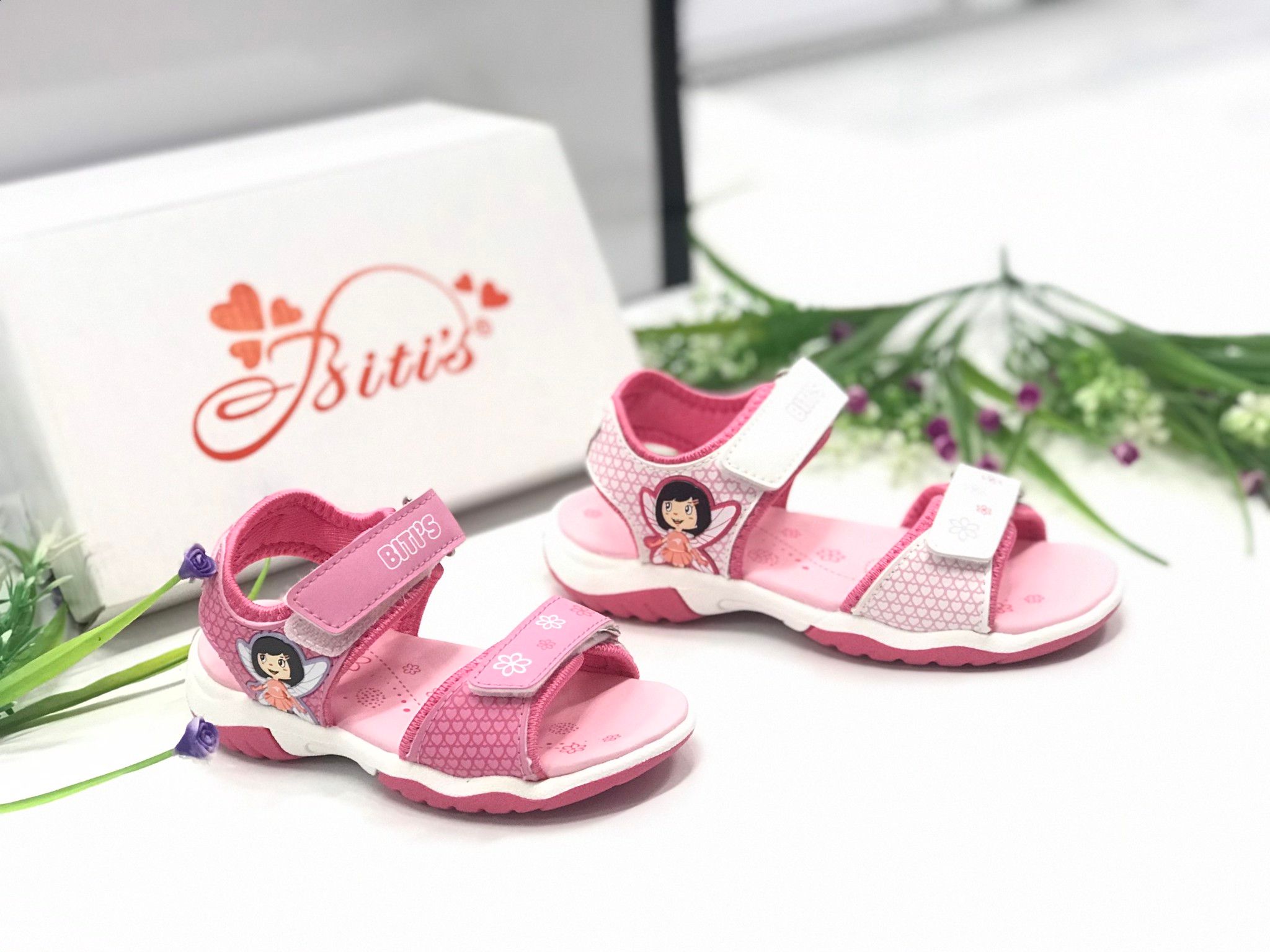 Sandals bé gái quai dán ( size 24 - 30 )-DTG001900