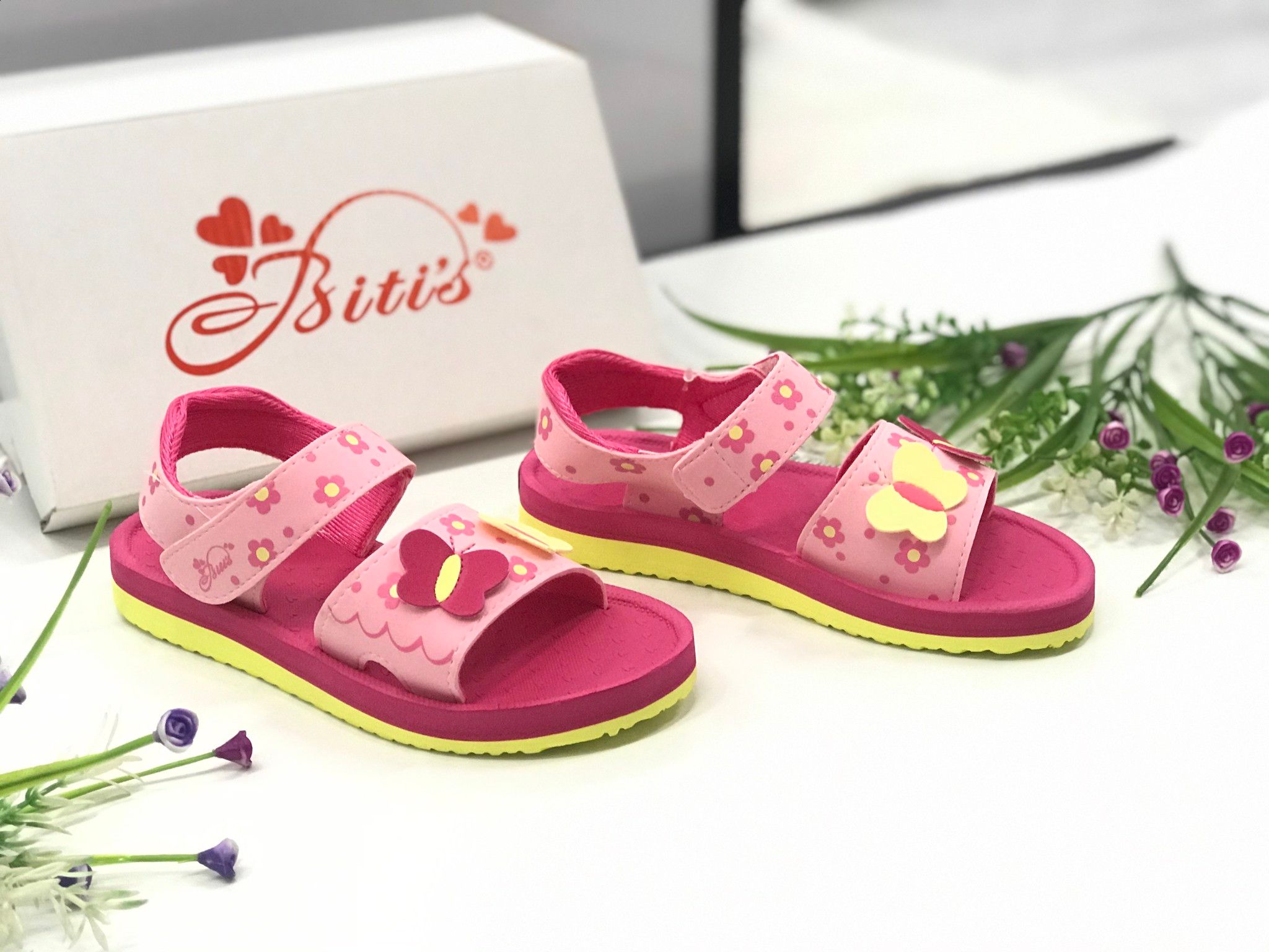 Sandals bé gái quai dán ( size 24 - 30 )-DXG001288