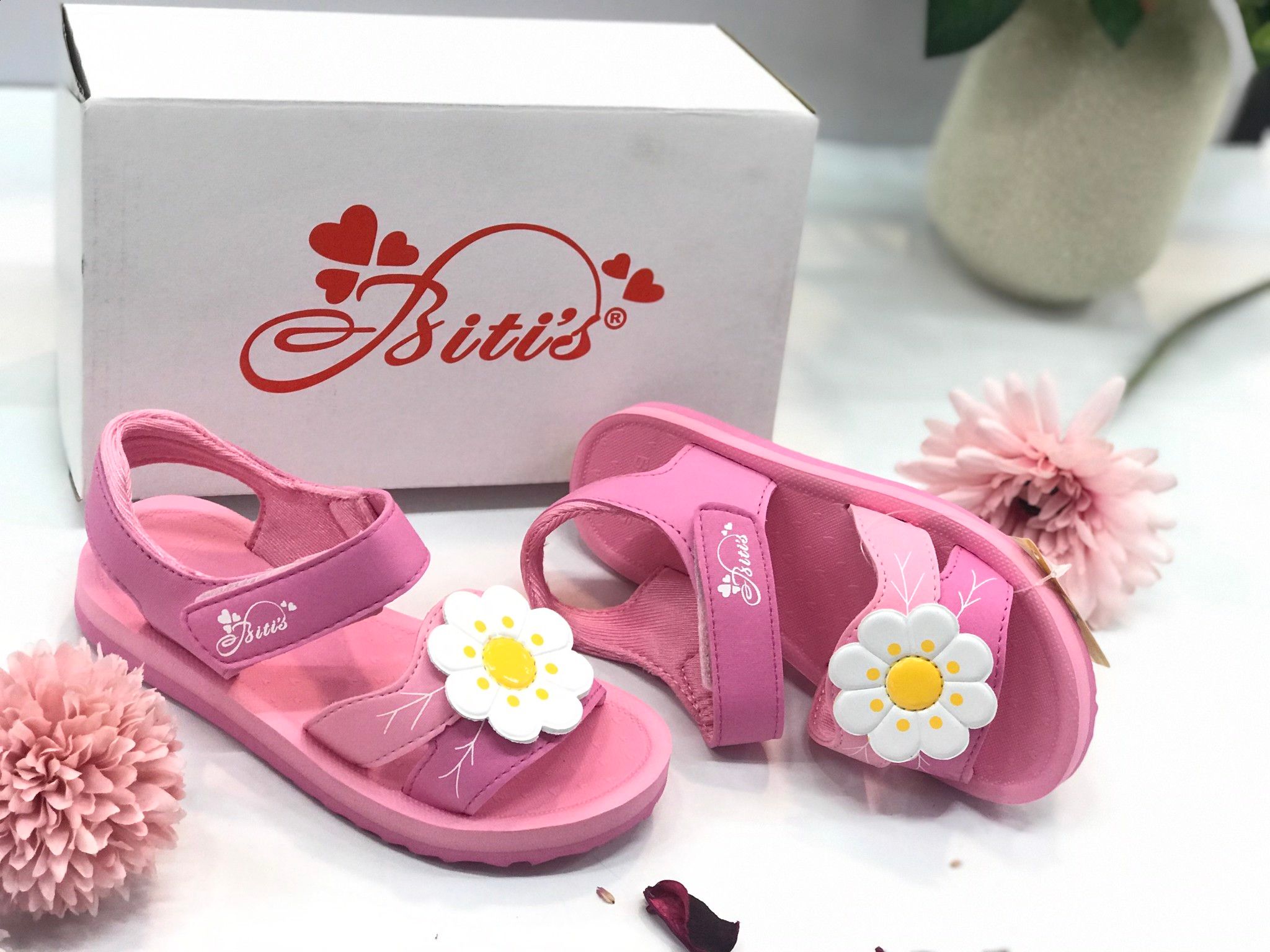 Sandals bé gái quai dán ( size 24 - 33 )-SXG029900