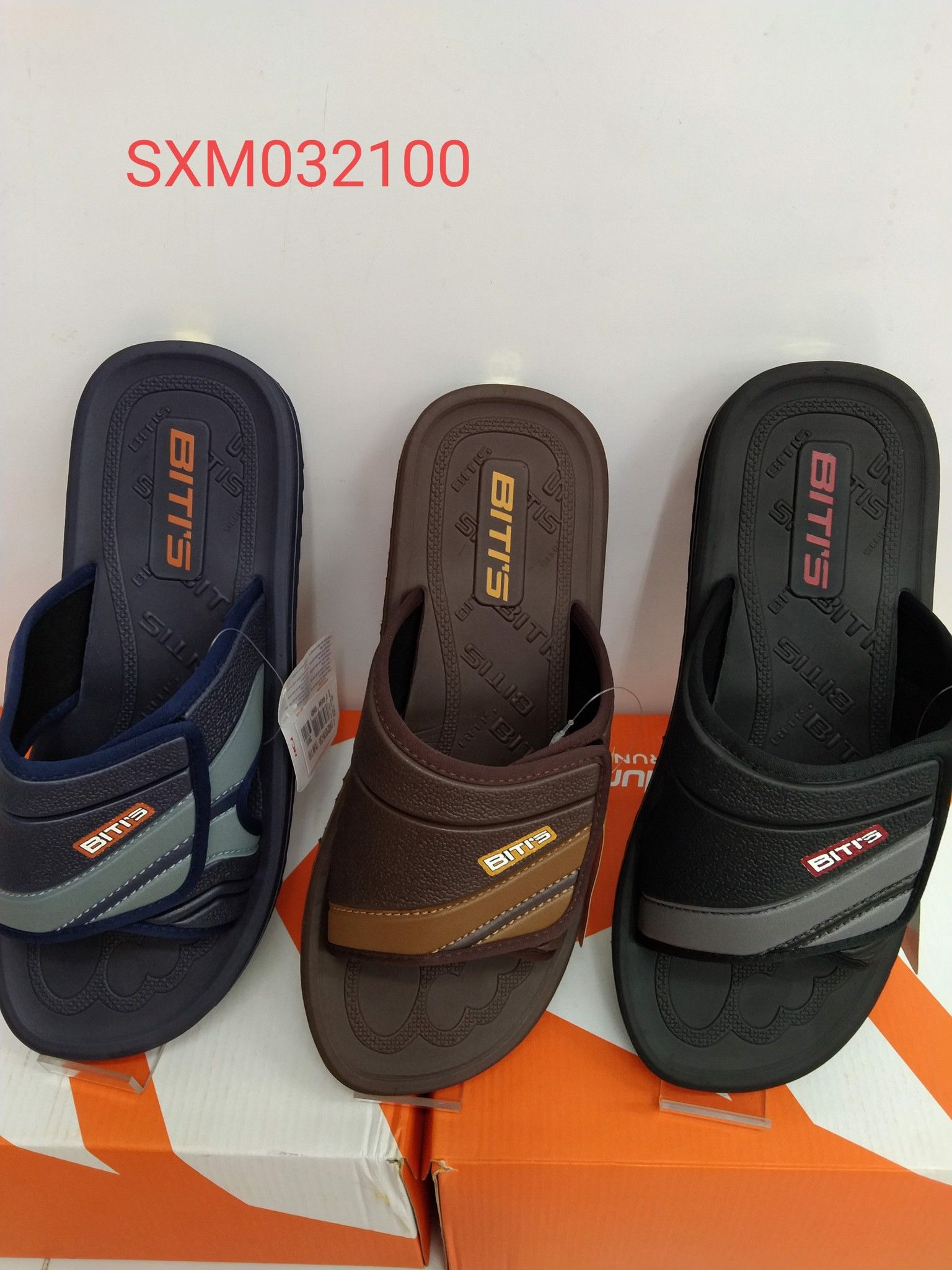 SXM032100