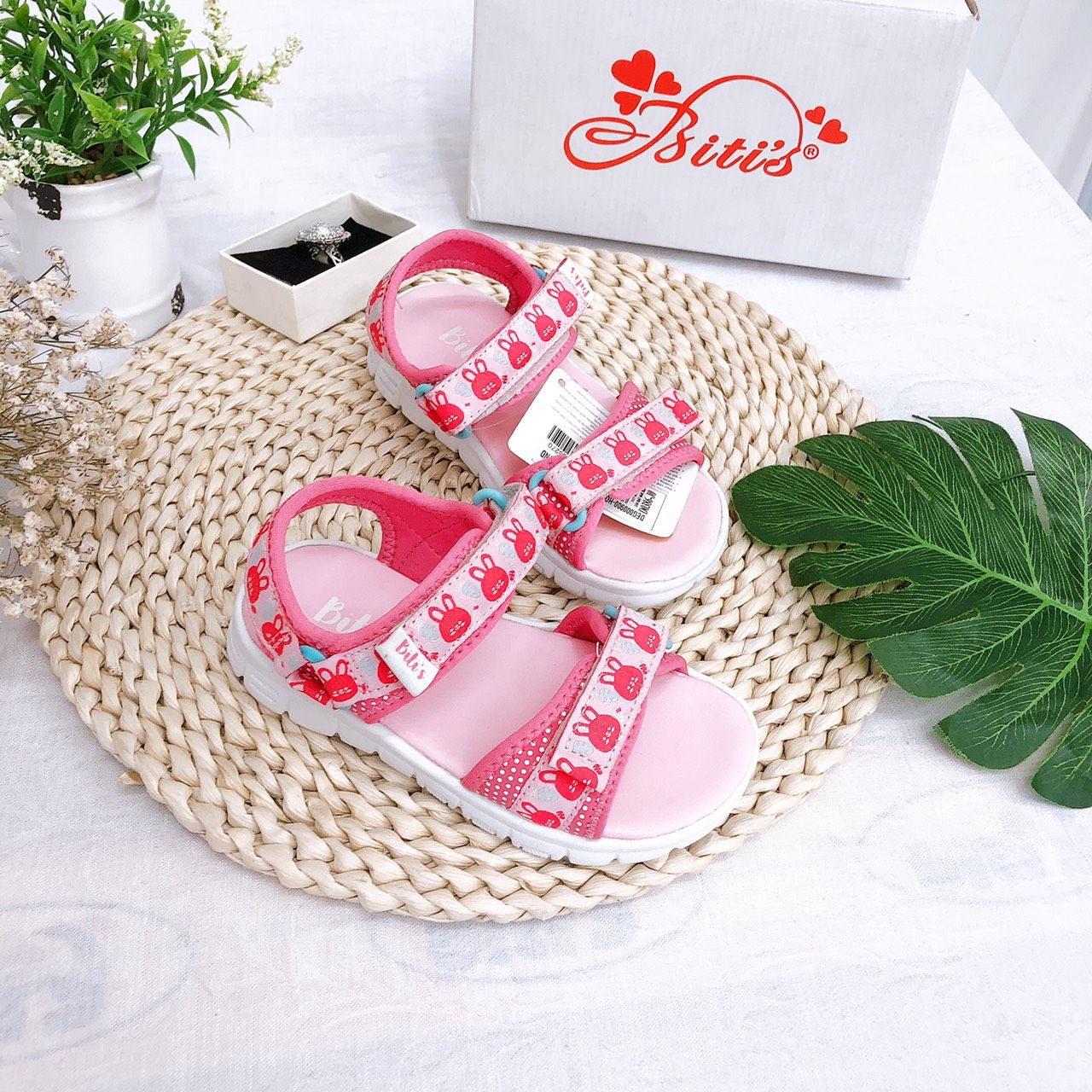 Sandals bé gái quai dán ( size 24 - 30 )-DEG000900