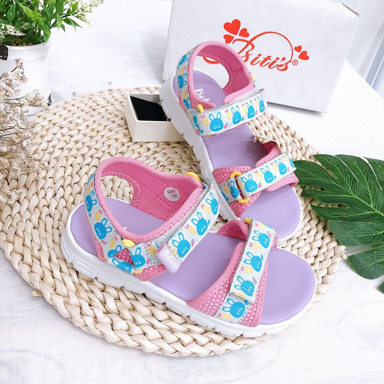 Sandals bé gái quai dán ( size 24 - 30 )-DEG000900