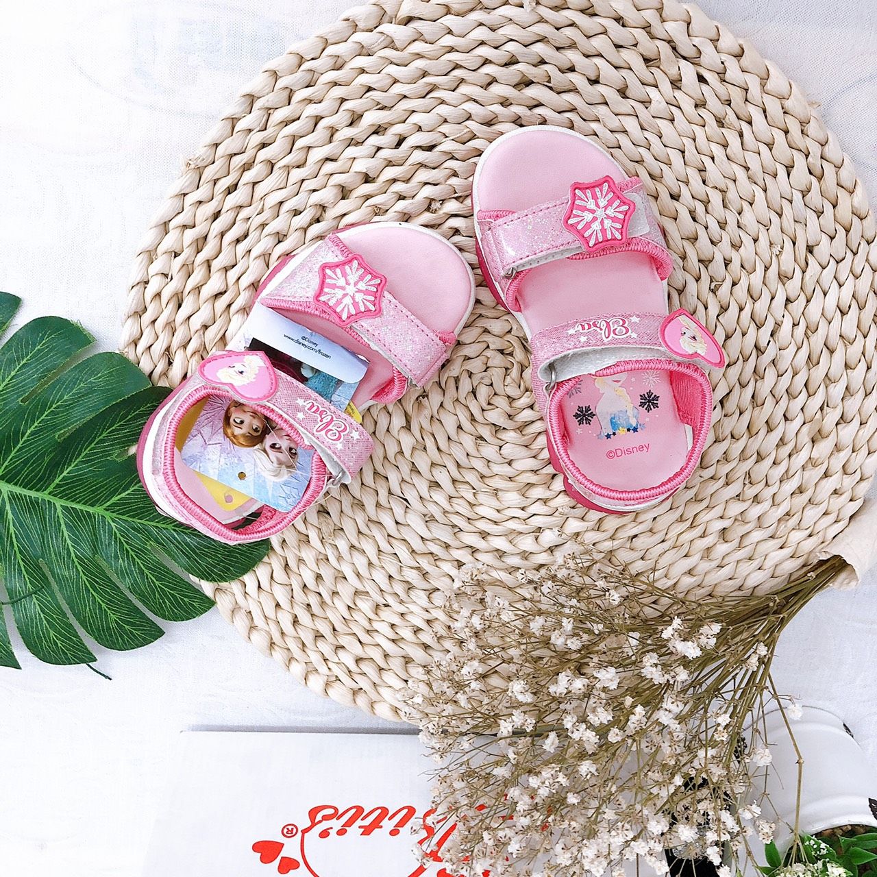 Sandals bé gái quai dán ( size 24 - 30 )-DTG002511