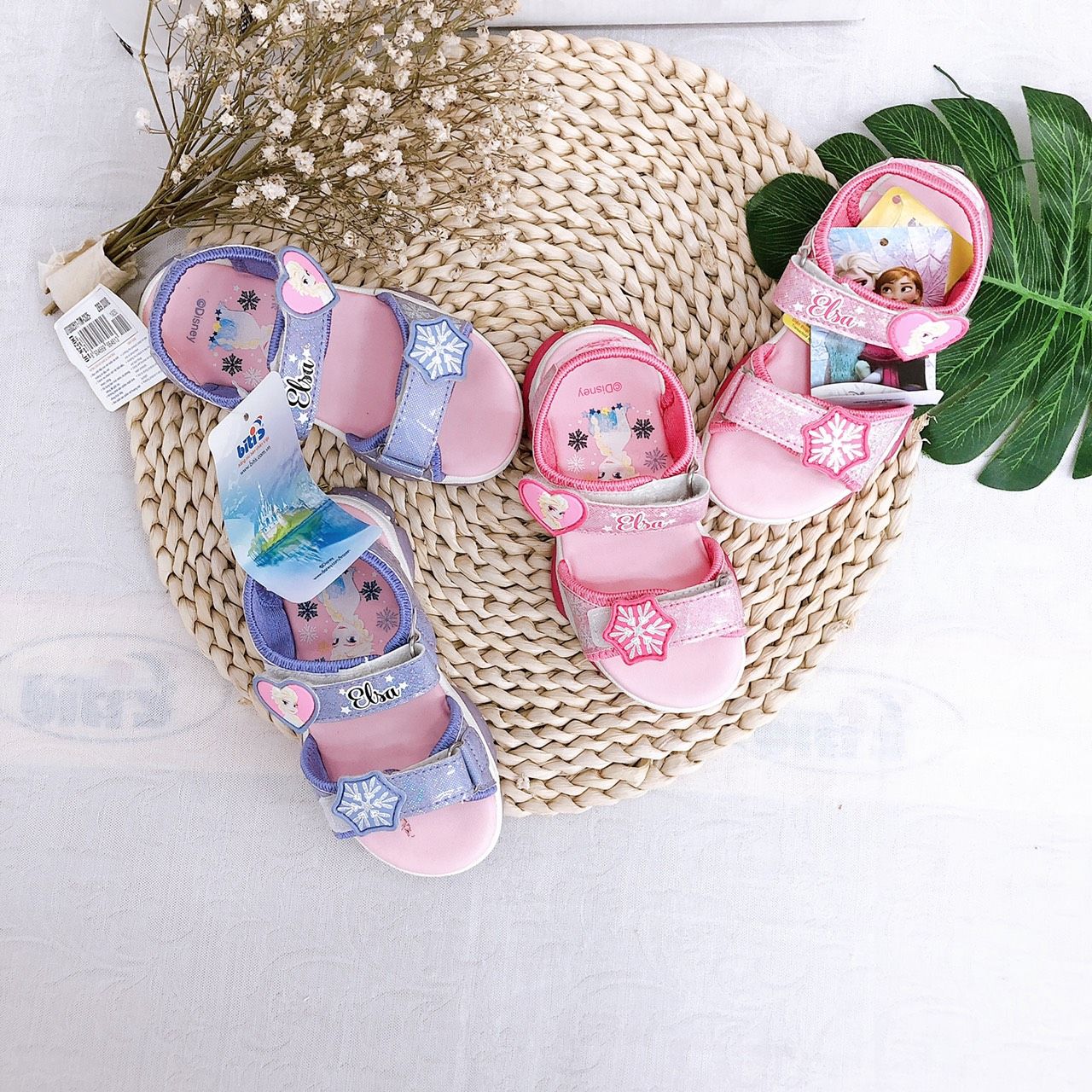 Sandals bé gái quai dán ( size 24 - 30 )-DTG002511