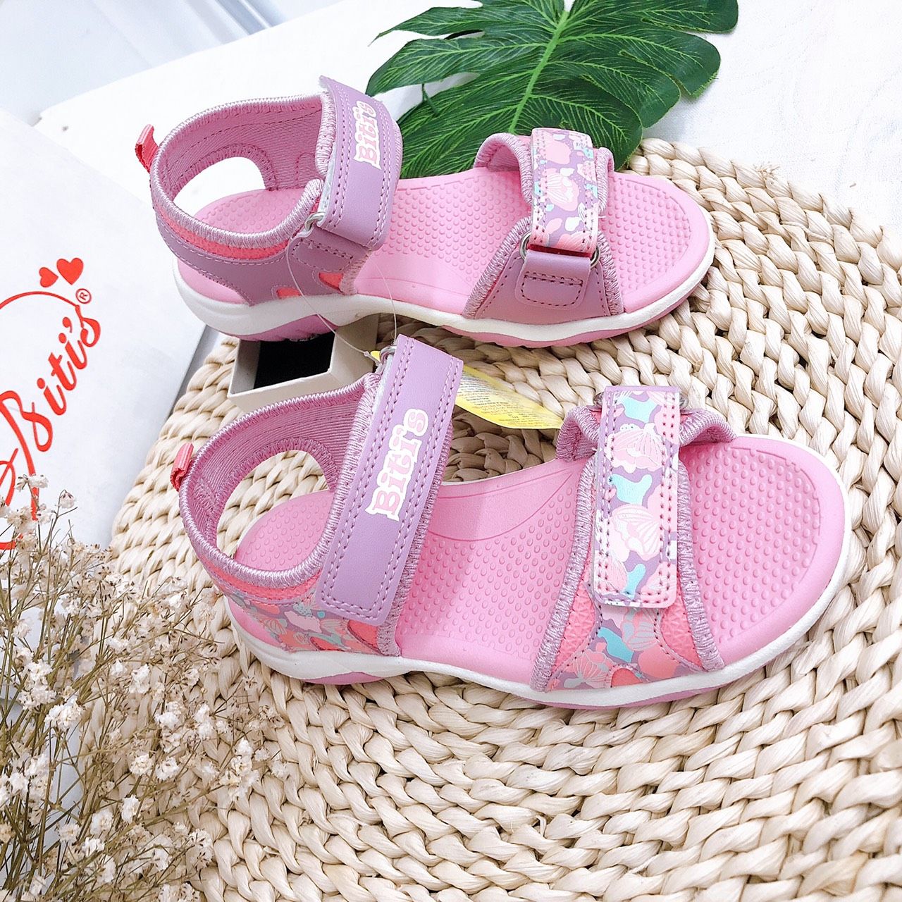 Sandals bé gái quai dán ( size 24 - 35 )-DTG001100