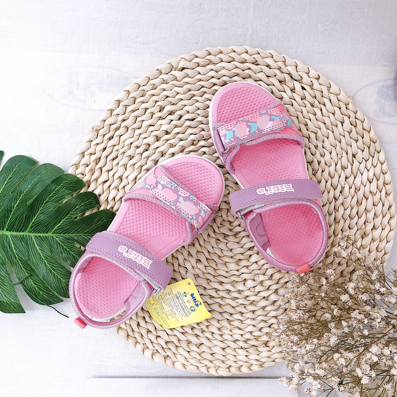 Sandals bé gái quai dán ( size 24 - 35 )-DTG001100