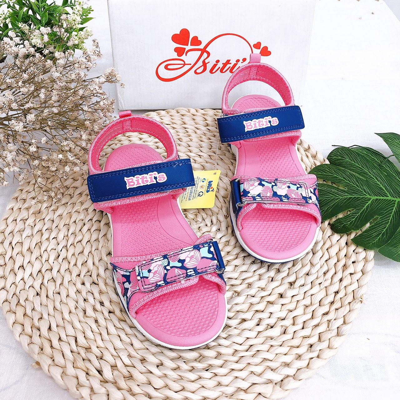Sandals bé gái quai dán ( size 24 - 35 )-DTG001100