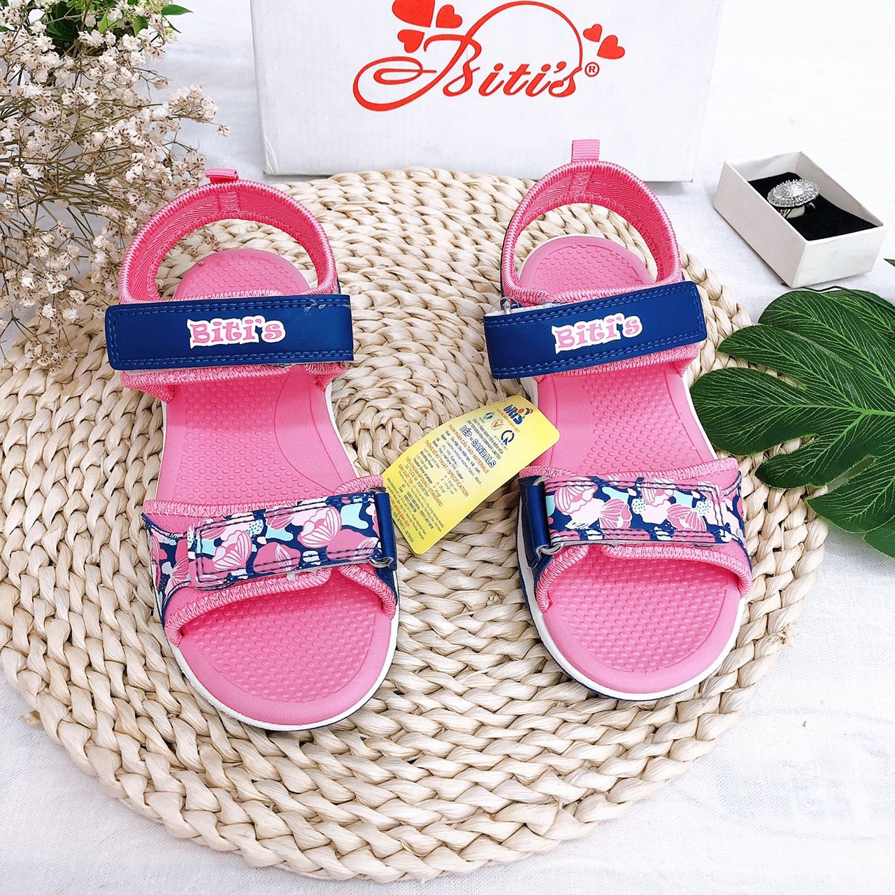Sandals bé gái quai dán ( size 24 - 35 )-DTG001100