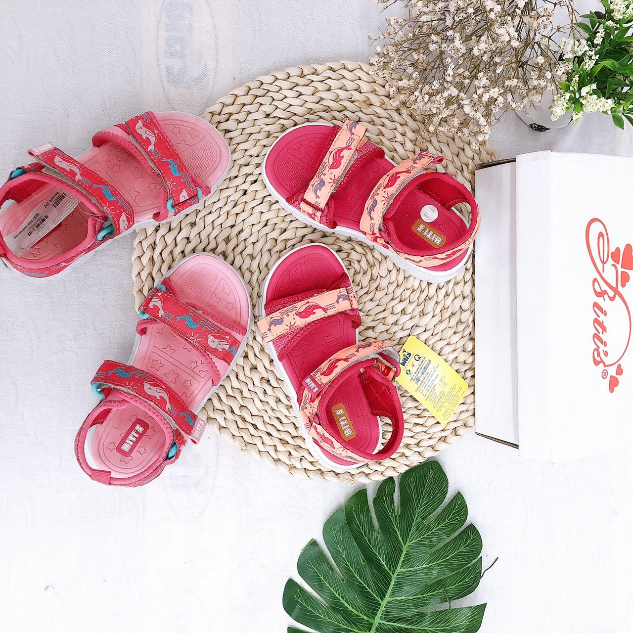 Sandals bé gái quai dán ( size 24 - 30 )-DEG000500
