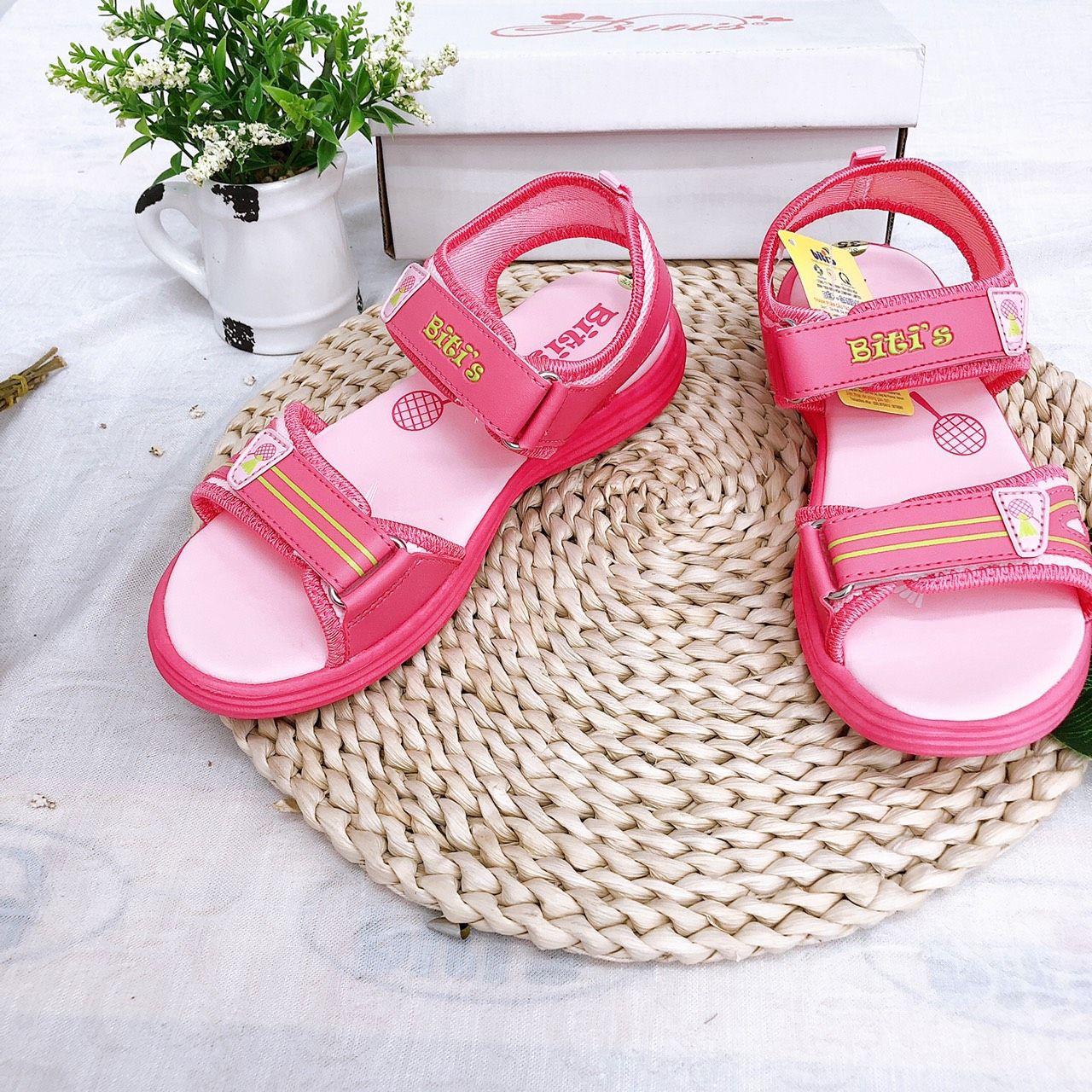 Sandals bé gái quai dán ( size 28 - 37 )-DEG007400