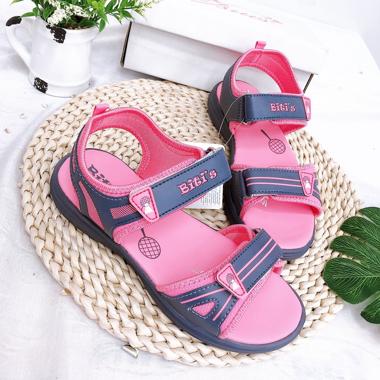 Sandals bé gái quai dán ( size 28 - 37 )-DEG007400
