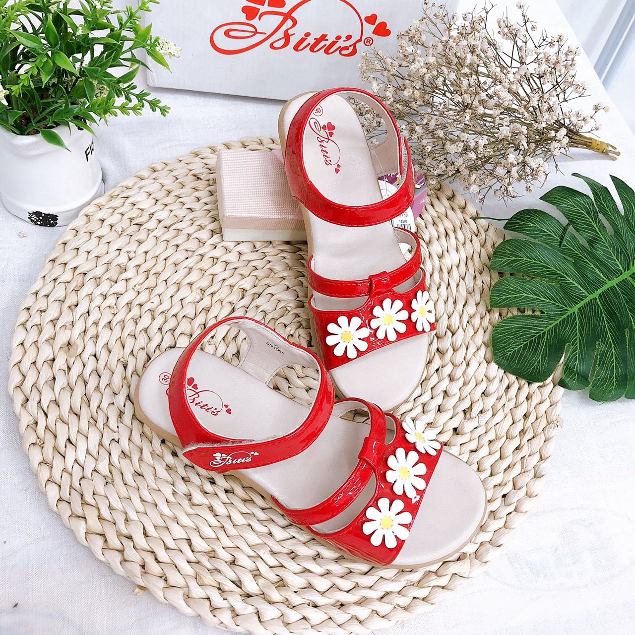 Sandals bé gái quai dán ( size 28 - 37 )-DTG003288