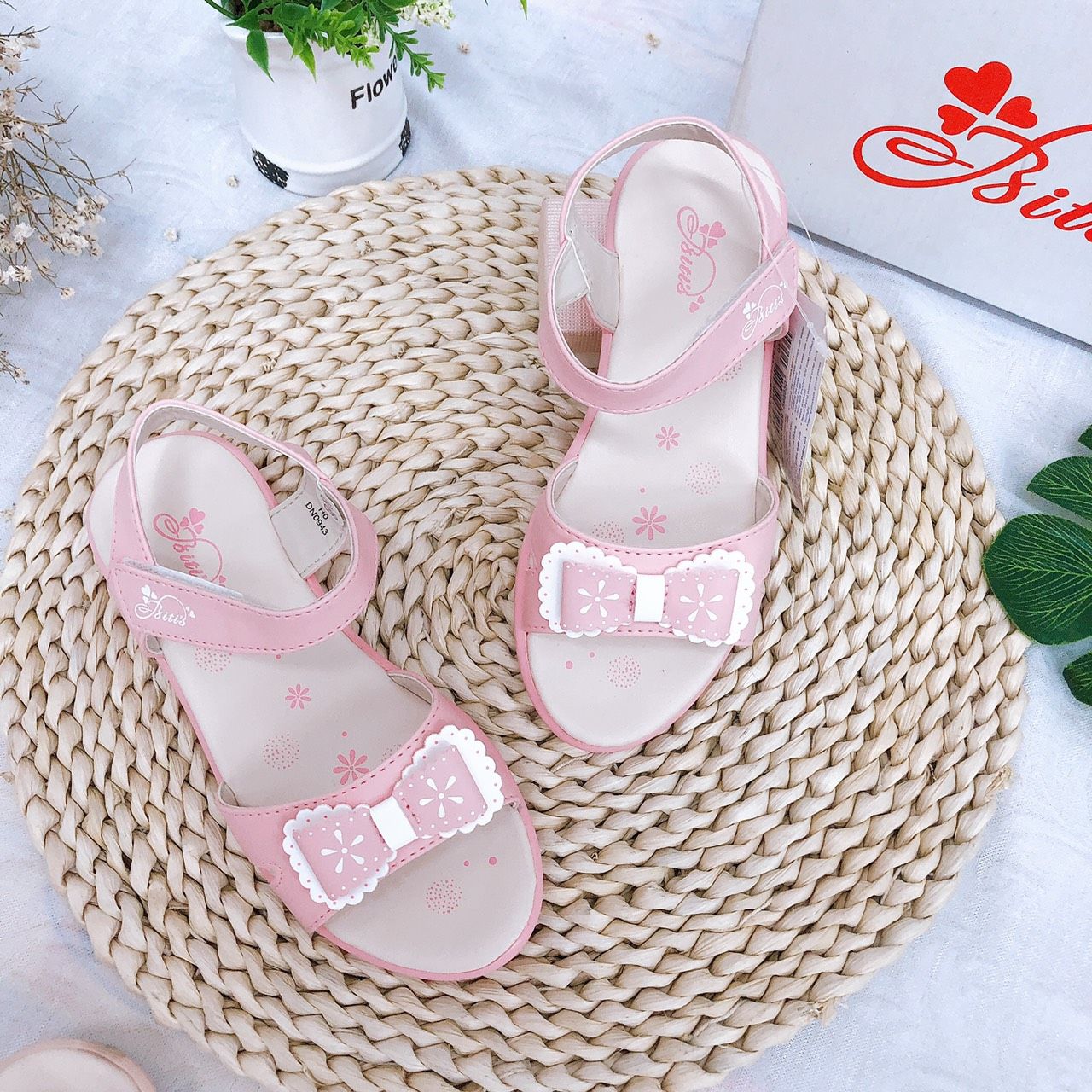 Sandals bé gái quai dán ( size 28 - 37 )-DPG001400