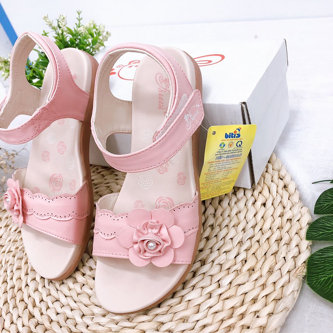 Sandals bé gái quai dán ( size 28 - 37 )-DRG000800