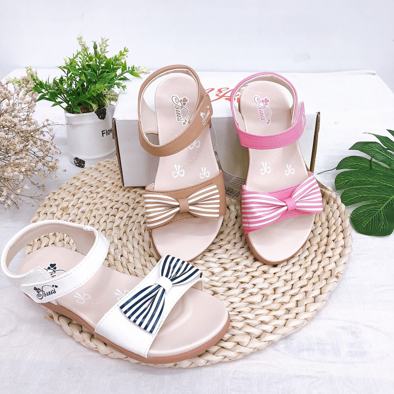 Sandals bé gái quai dán ( size 28 - 35 )-DRG000900