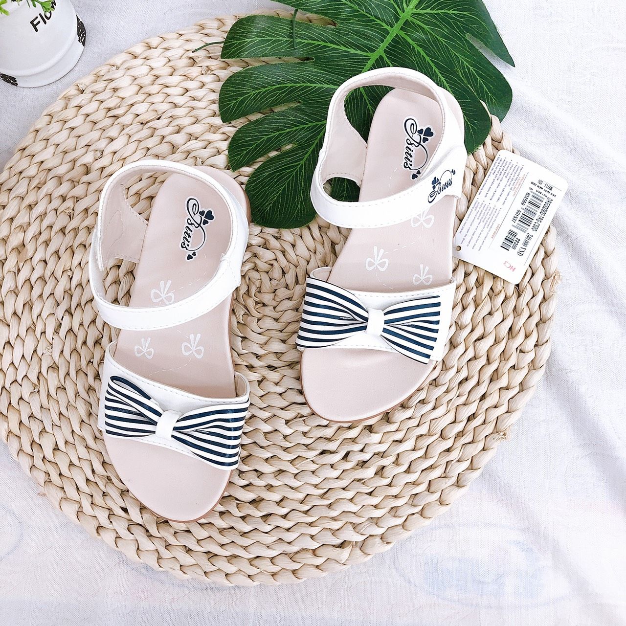 Sandals bé gái quai dán ( size 28 - 35 )-DRG000900