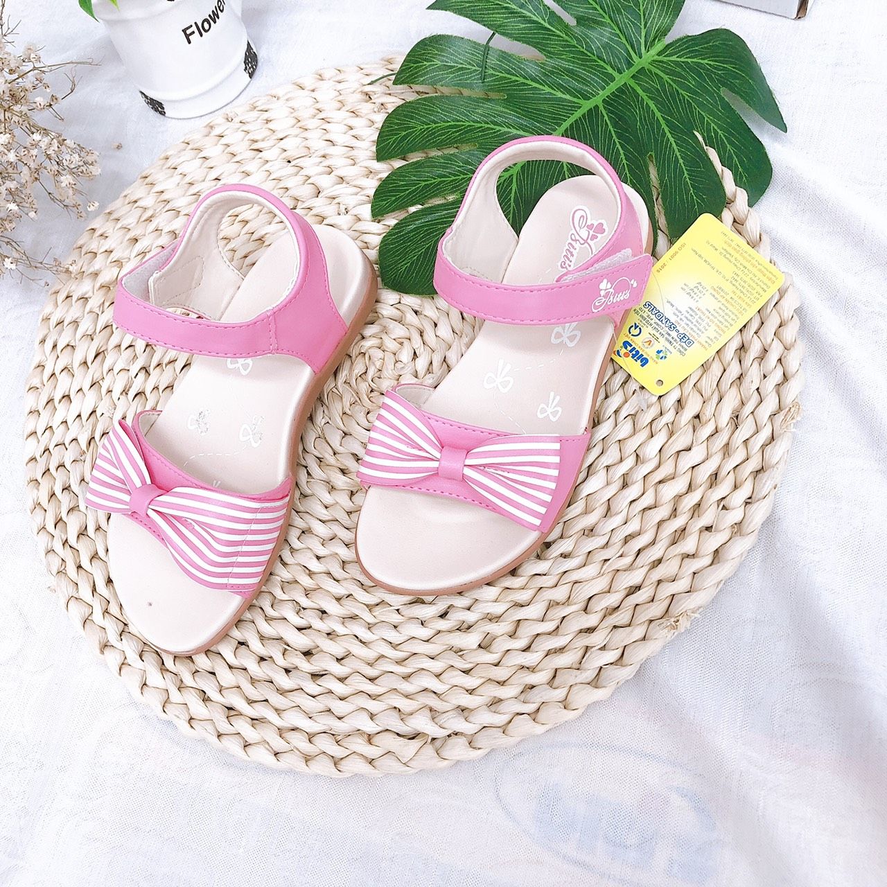 Sandals bé gái quai dán ( size 28 - 35 )-DRG000900