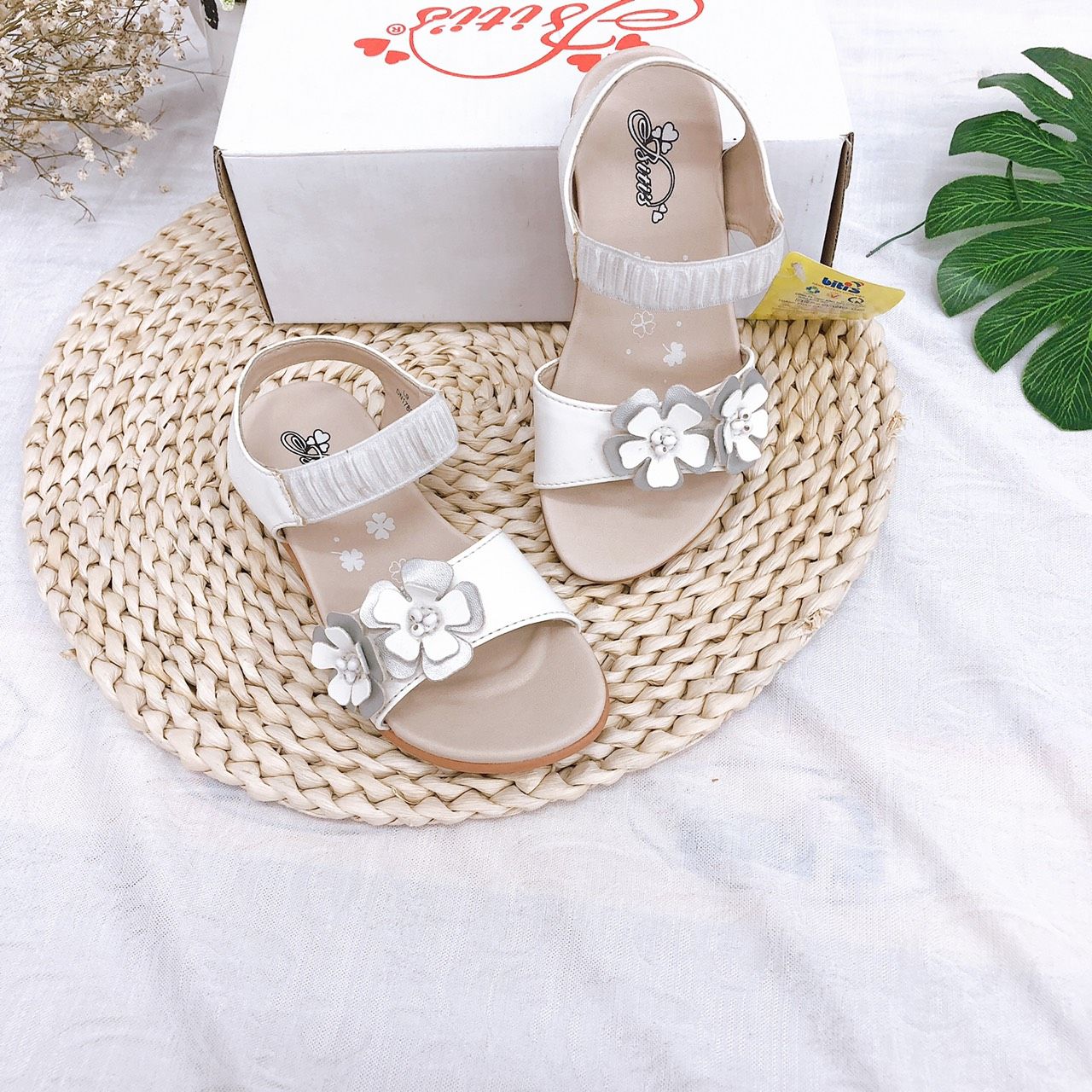 Sandals bé gái ( size 28 - 37 )-DRG000400