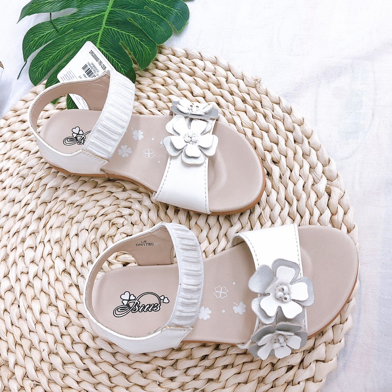 Sandals bé gái ( size 28 - 37 )-DRG000400