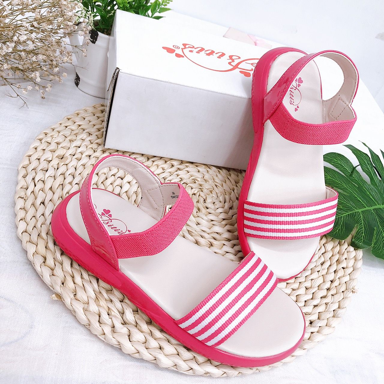 Sandals bé gái quai dán ( size 28 - 37 )-DPG001388