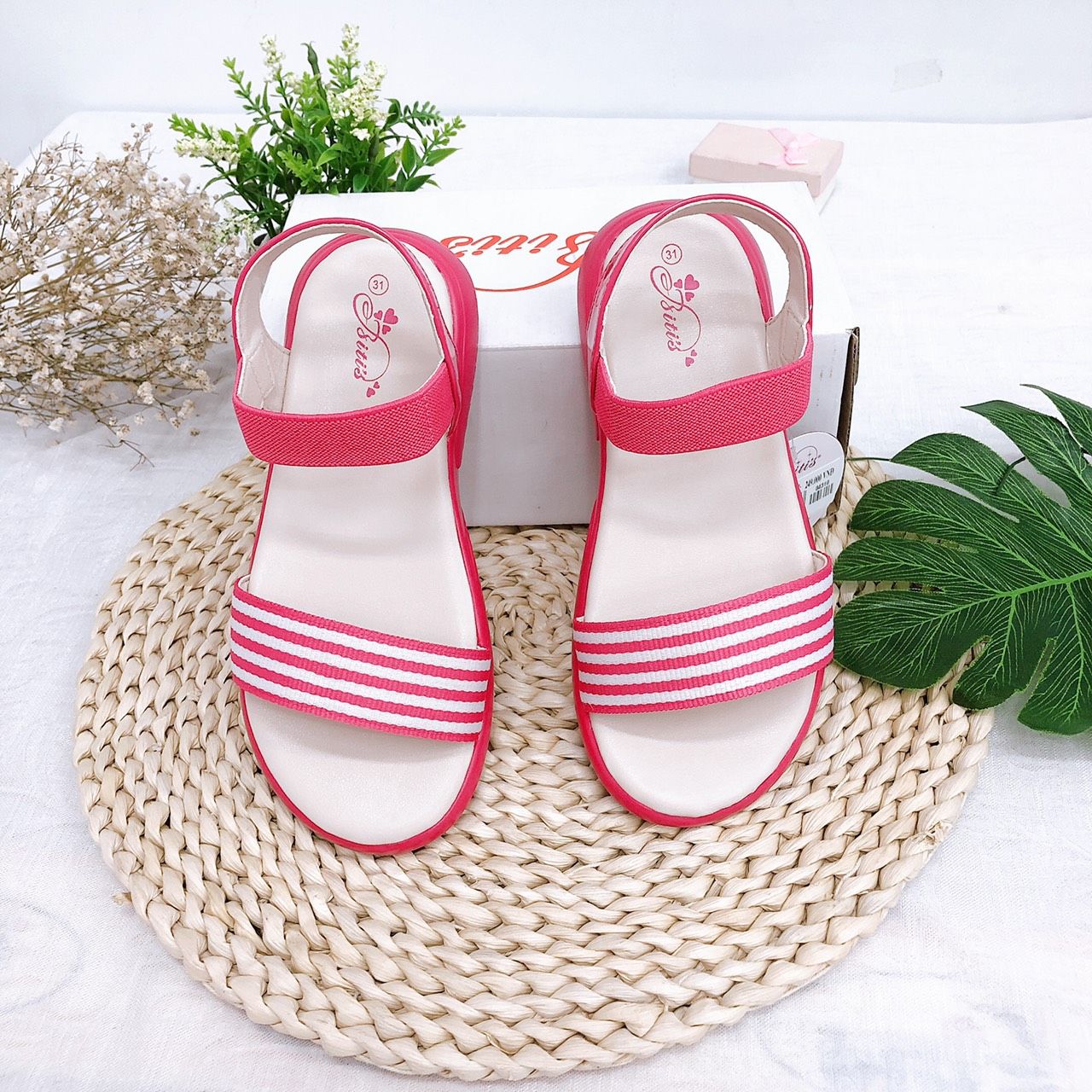 Sandals bé gái quai dán ( size 28 - 37 )-DPG001388