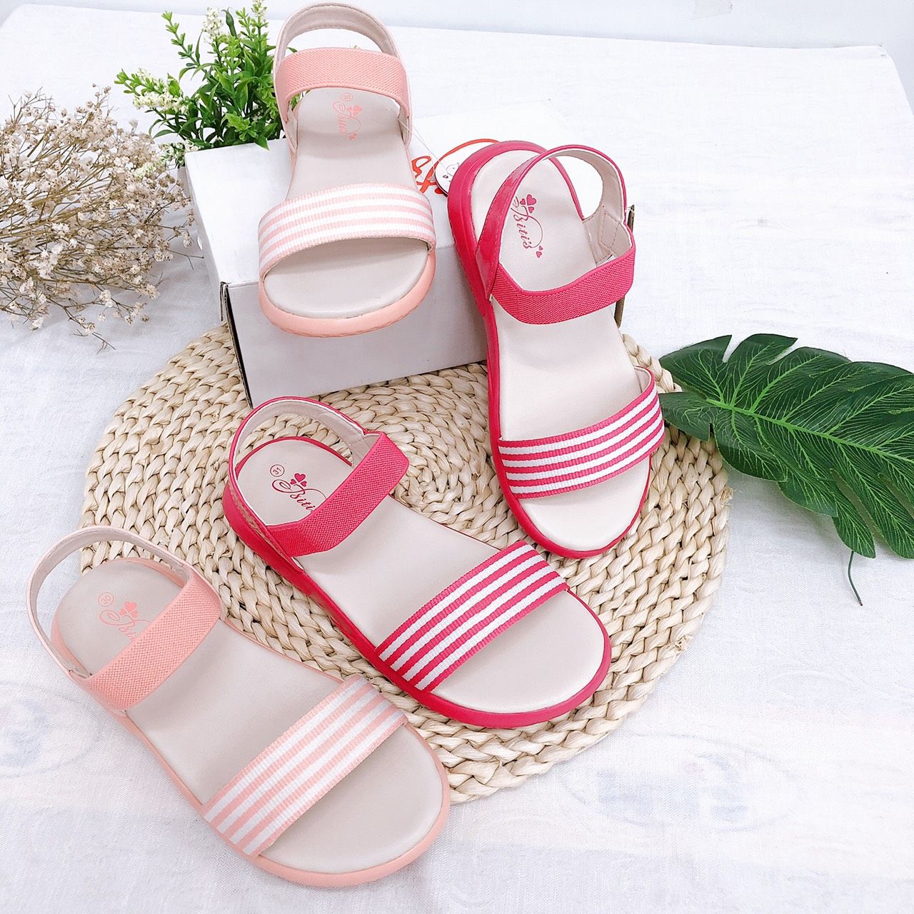 Sandals bé gái quai dán ( size 28 - 37 )-DPG001388