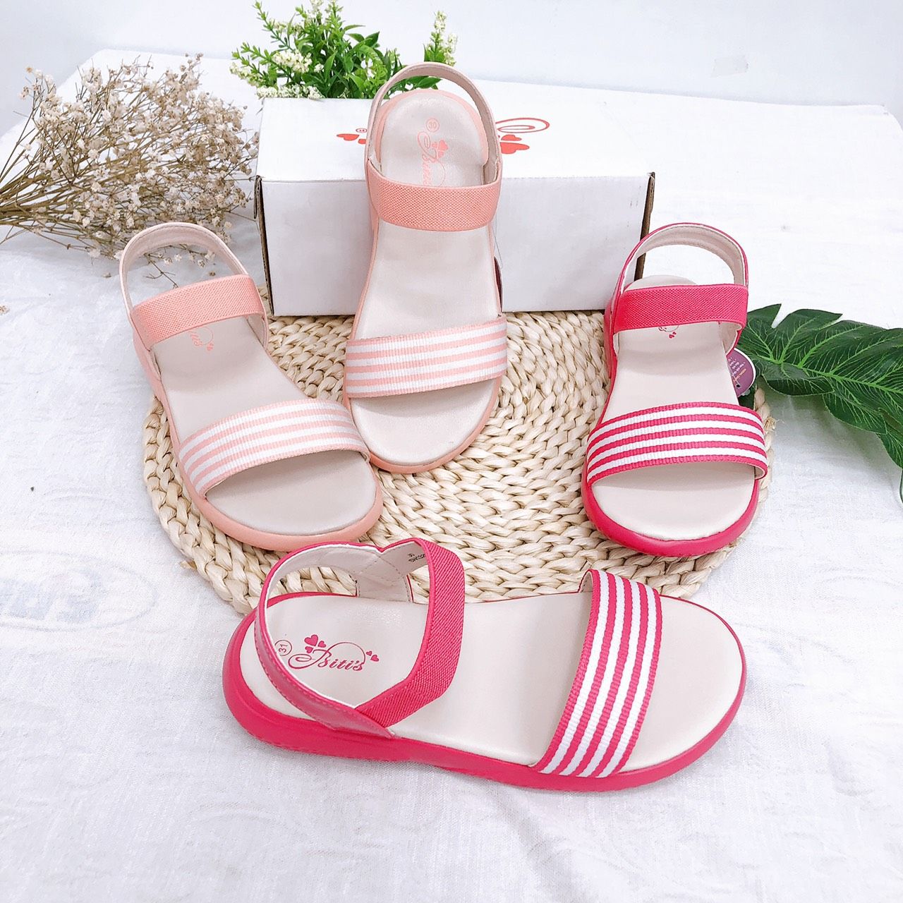 Sandals bé gái quai dán ( size 28 - 37 )-DPG001388