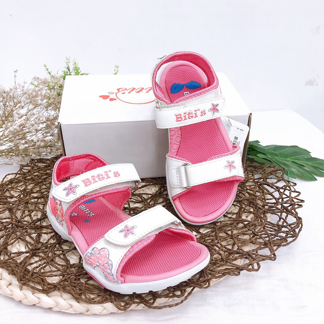 Sandals bé gái quai dán ( size 28 - 37 )-DRG000700