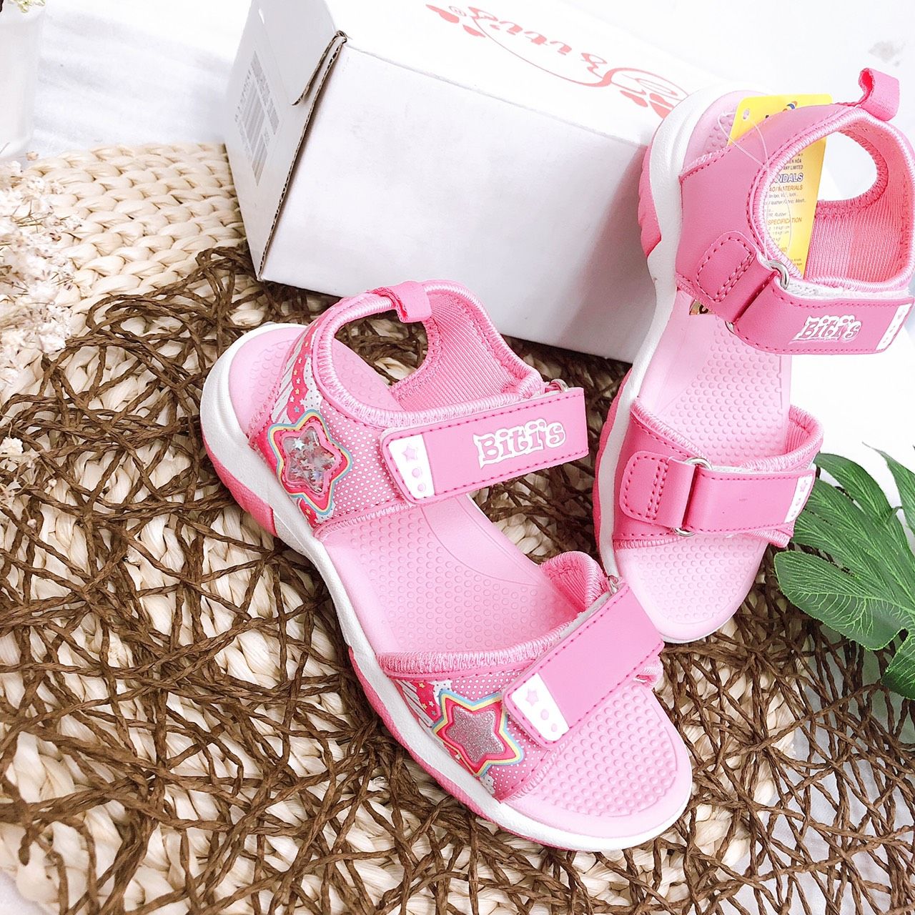 Sandals bé gái quai dán ( size 28 - 35 )-DTG003400