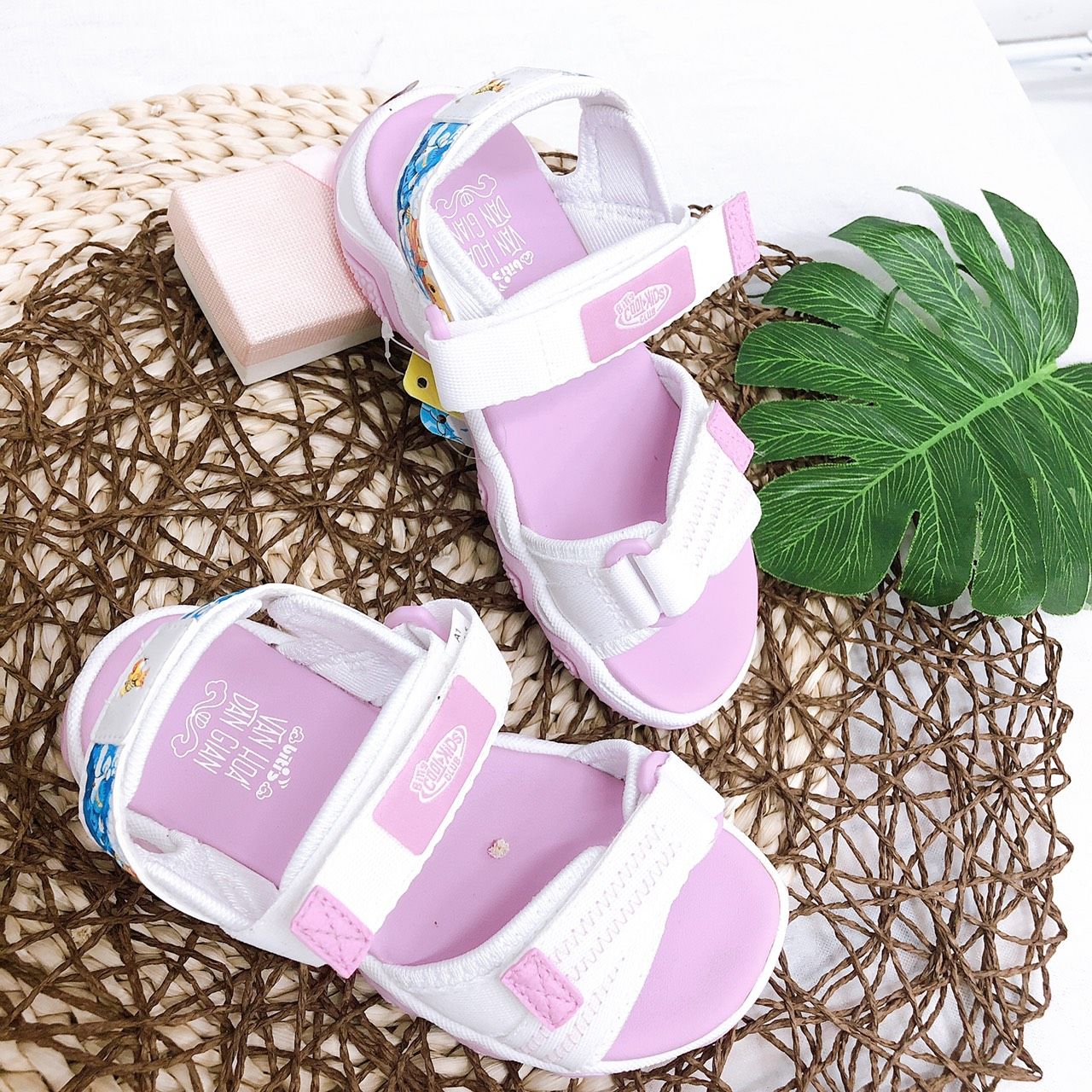 Sandals bé gái quai dán ( size 28 - 37 )-DTG073800