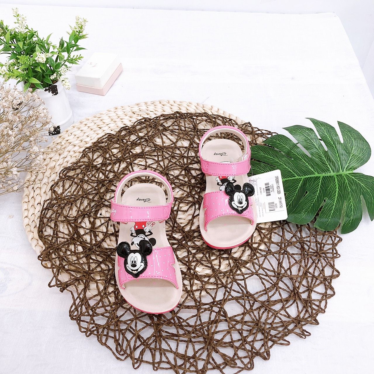 Sandals bé gái quai dán ( size 24 - 27 )-DPB056611