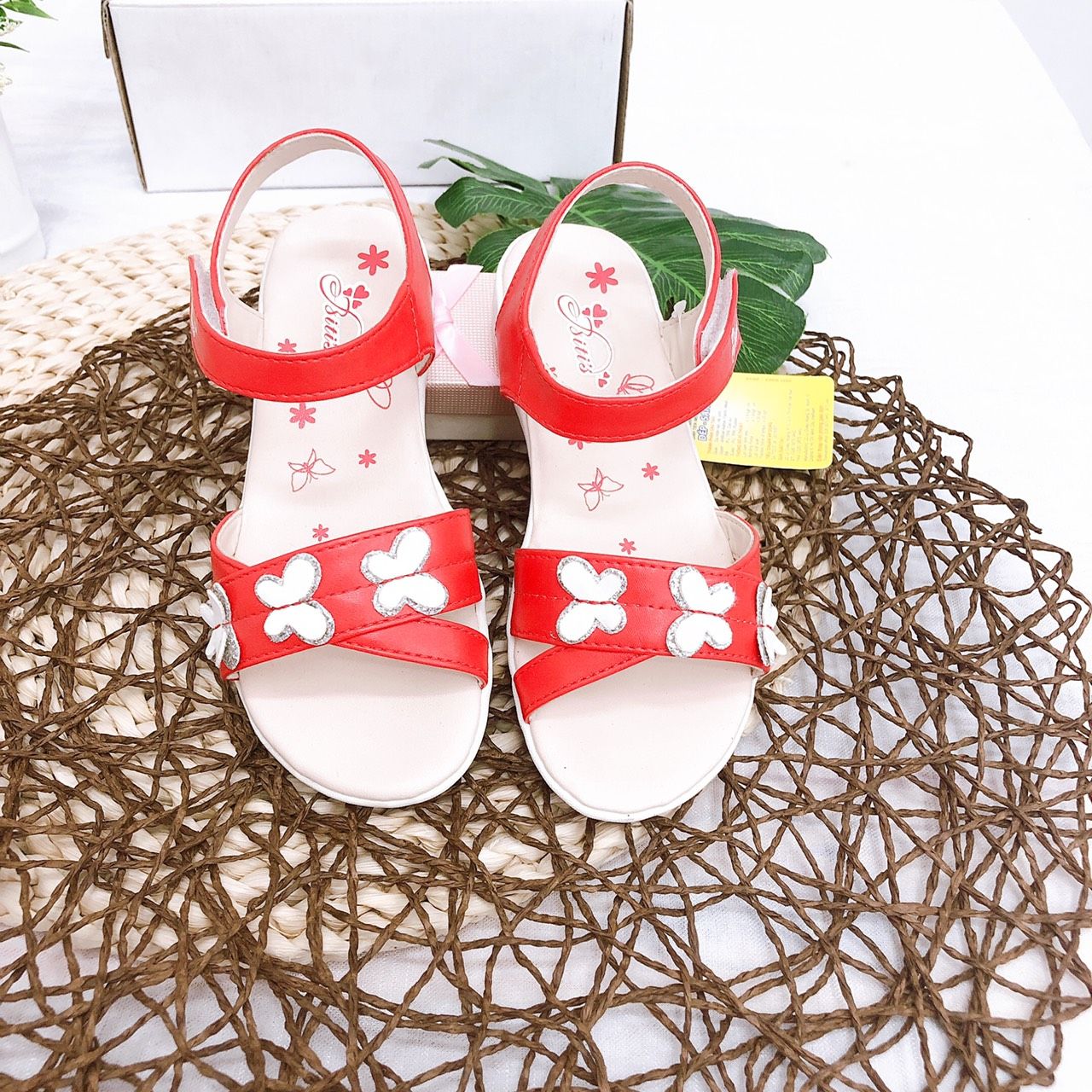 Sandals bé gái quai dán ( size 24 - 30 )-DTG003000