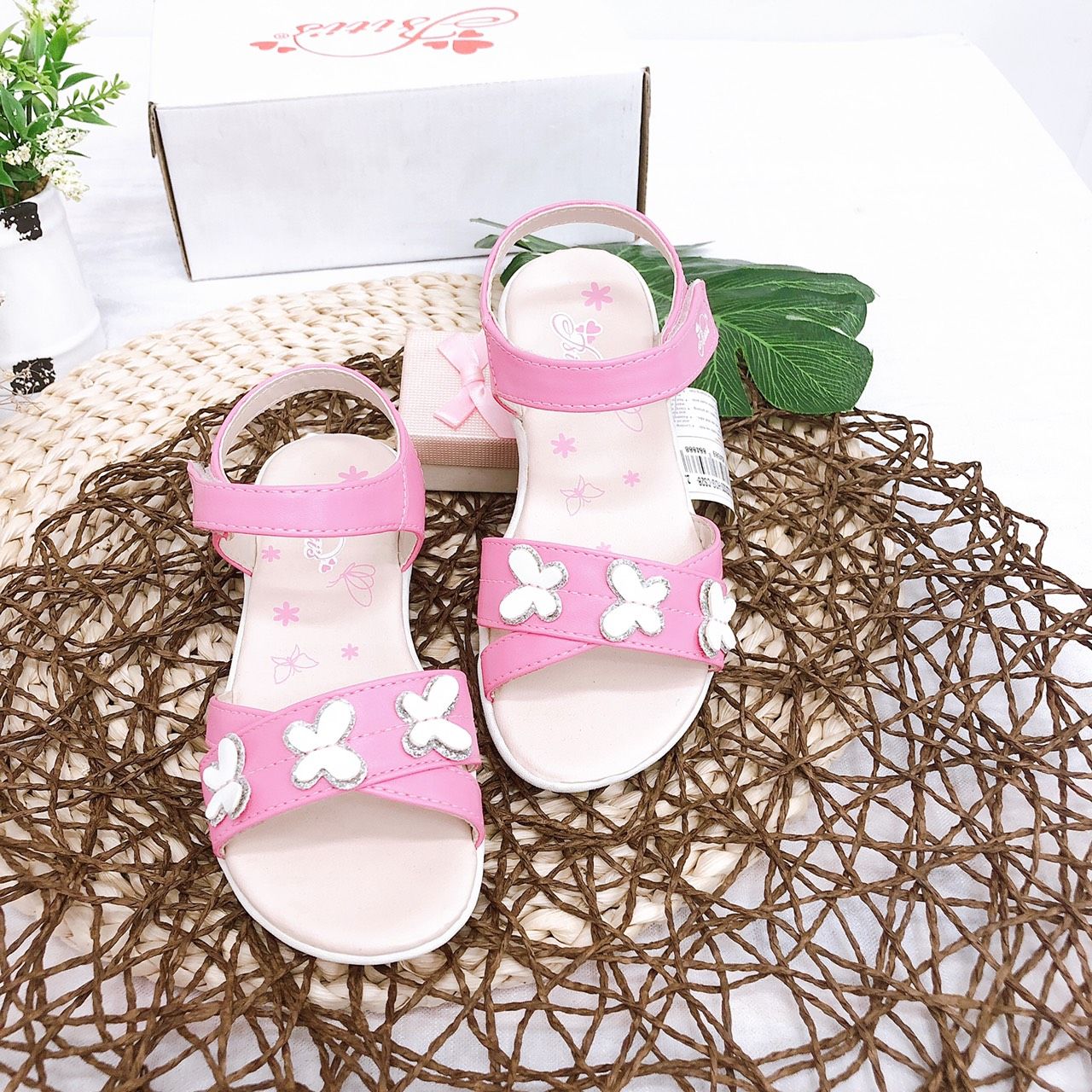 Sandals bé gái quai dán ( size 24 - 30 )-DTG003000