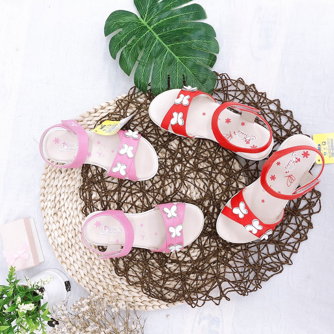 Sandals bé gái quai dán ( size 24 - 30 )-DTG003000