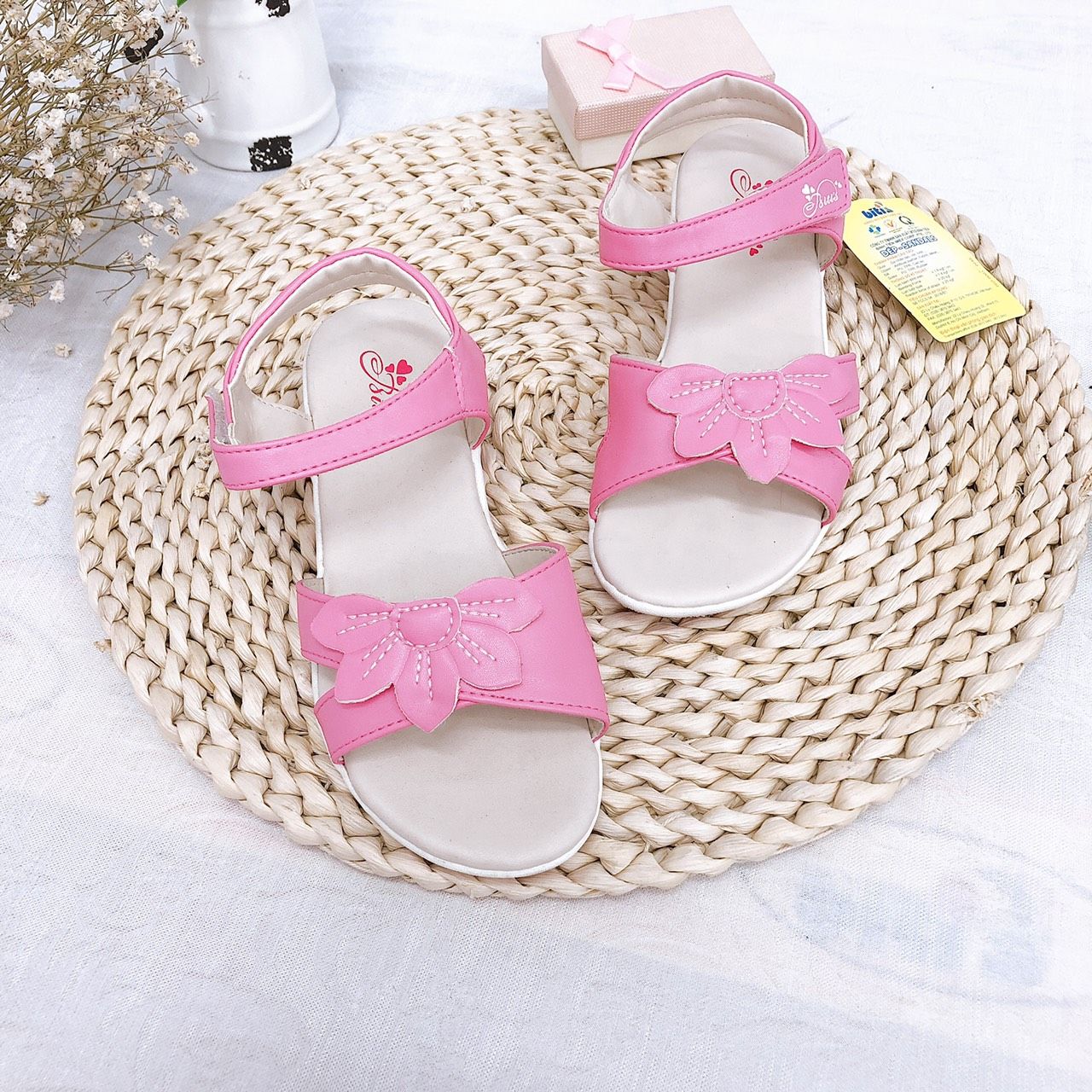 Sandals bé gái quai dán ( size 28 - 33 )-DTB070100