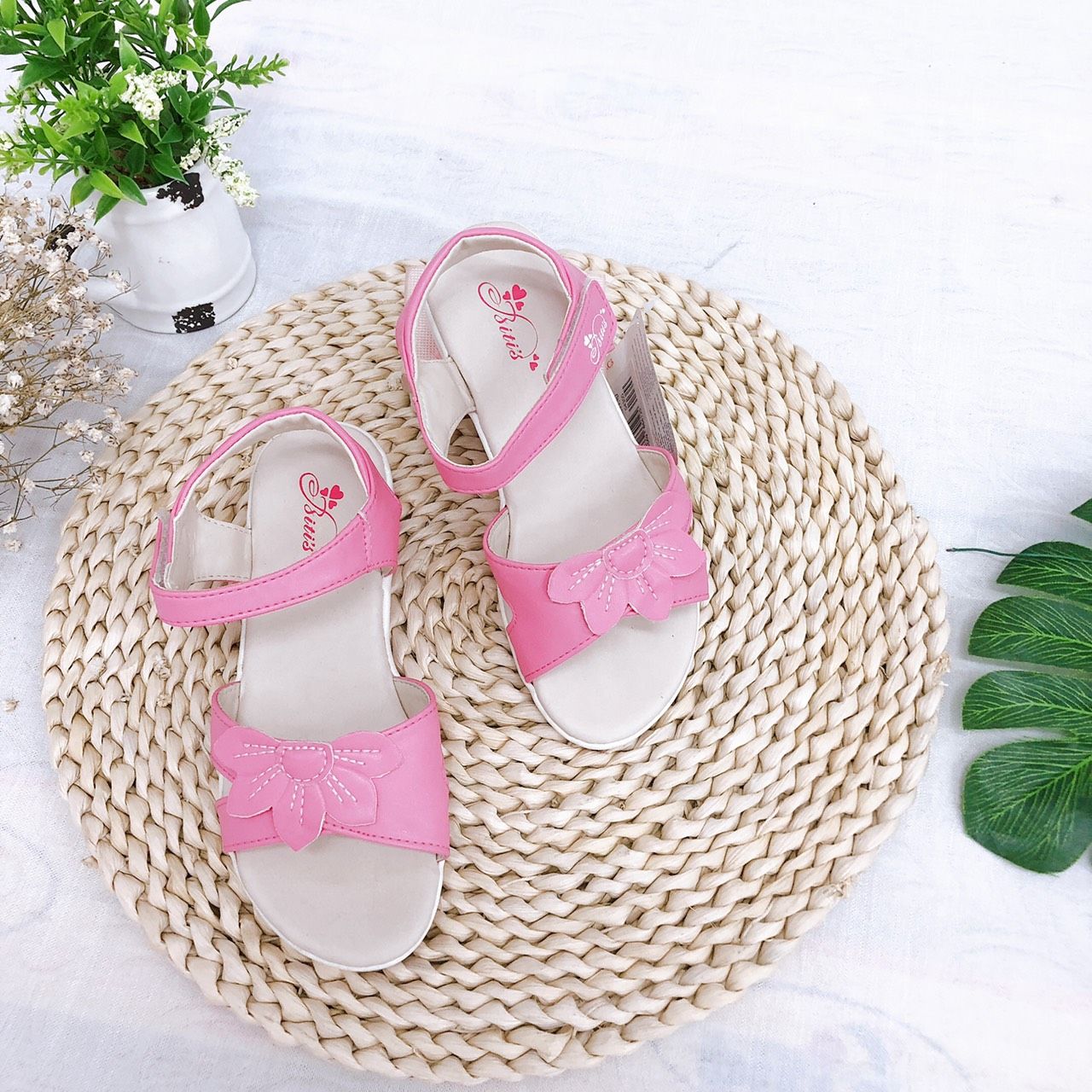 Sandals bé gái quai dán ( size 28 - 33 )-DTB070100