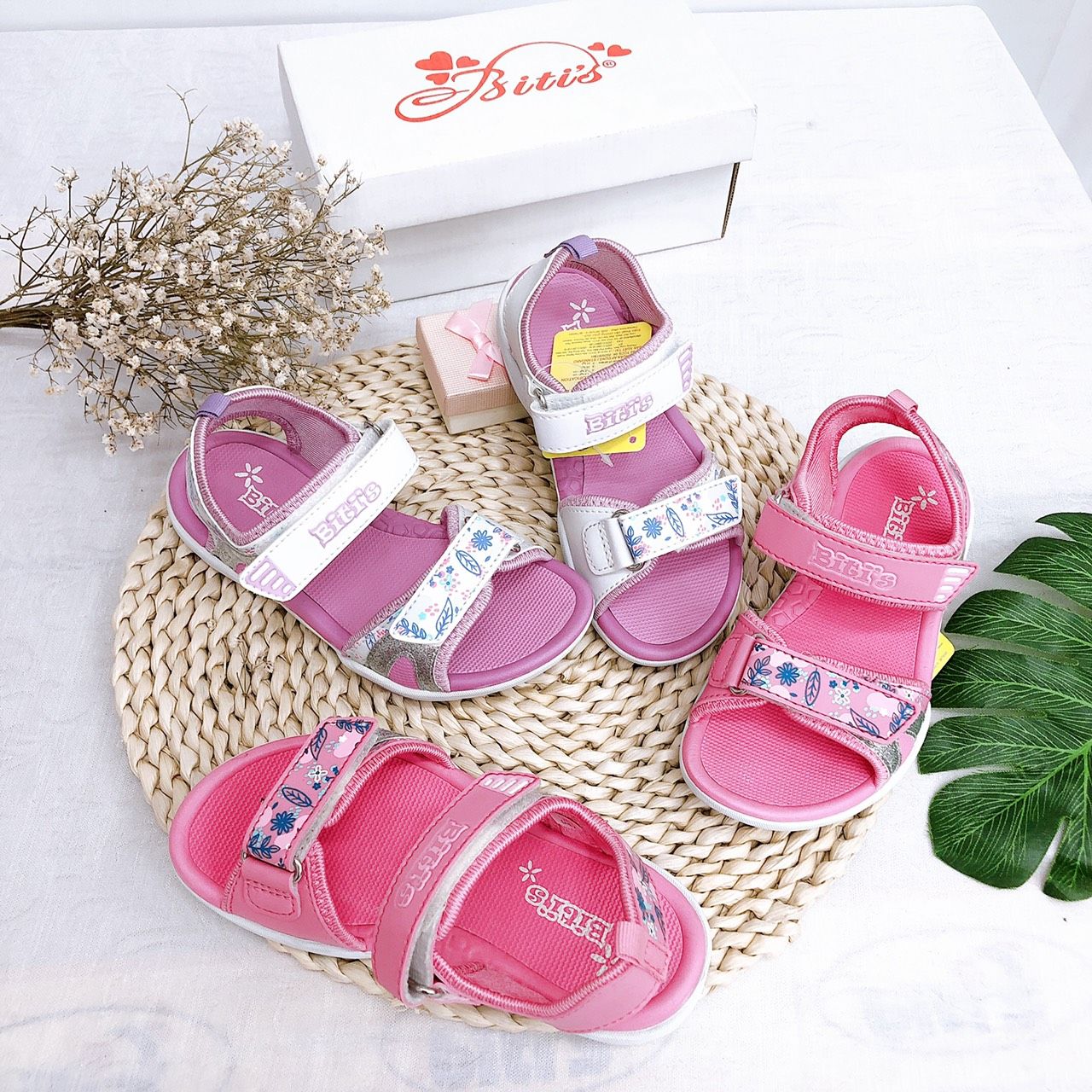 Sandals bé gái quai dán ( size 28 - 37 )-DRG001000