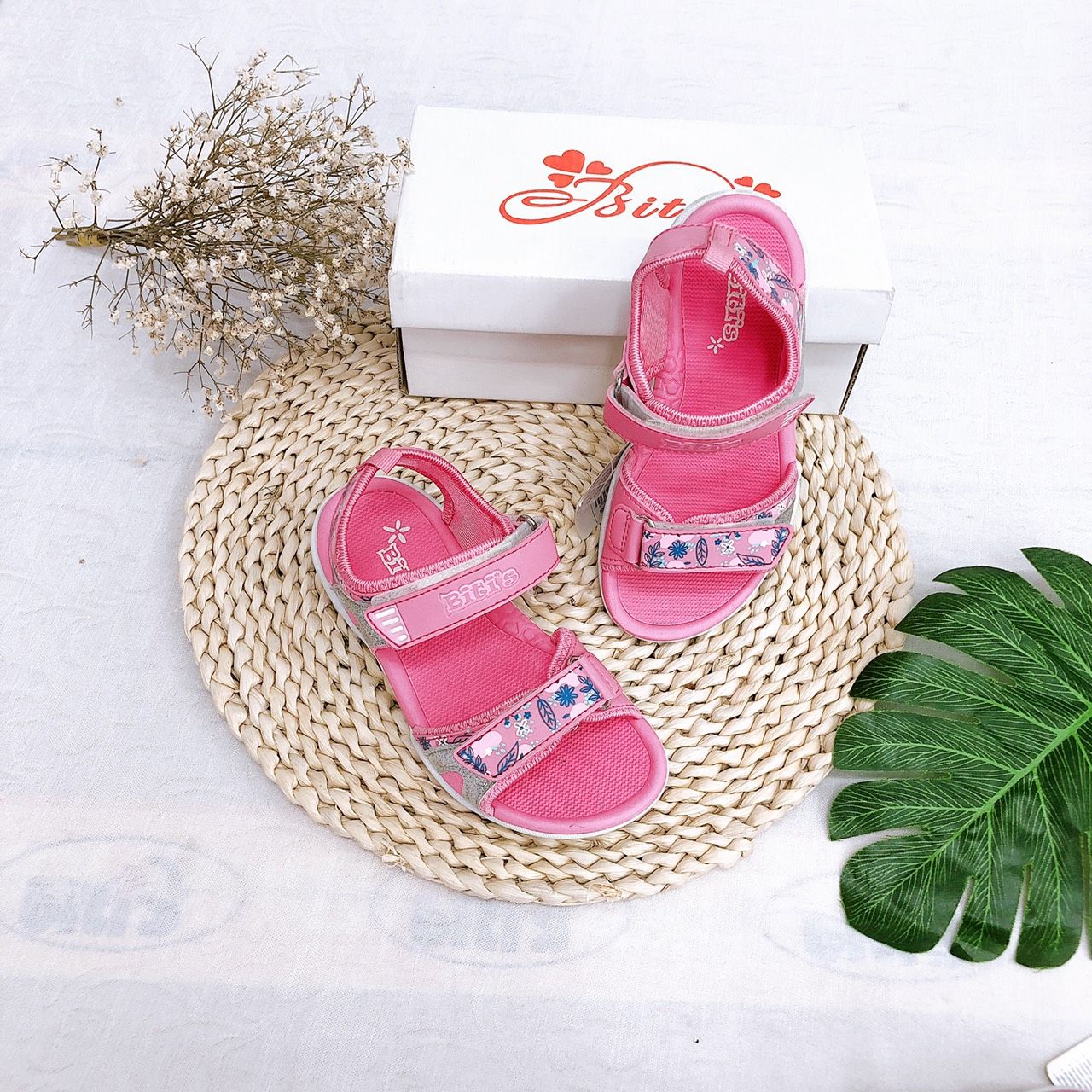 Sandals bé gái quai dán ( size 28 - 37 )-DRG001000
