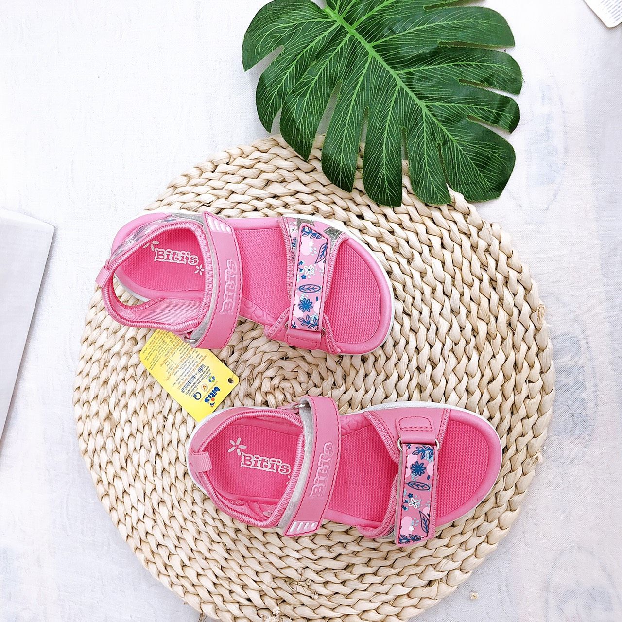Sandals bé gái quai dán ( size 28 - 37 )-DRG001000