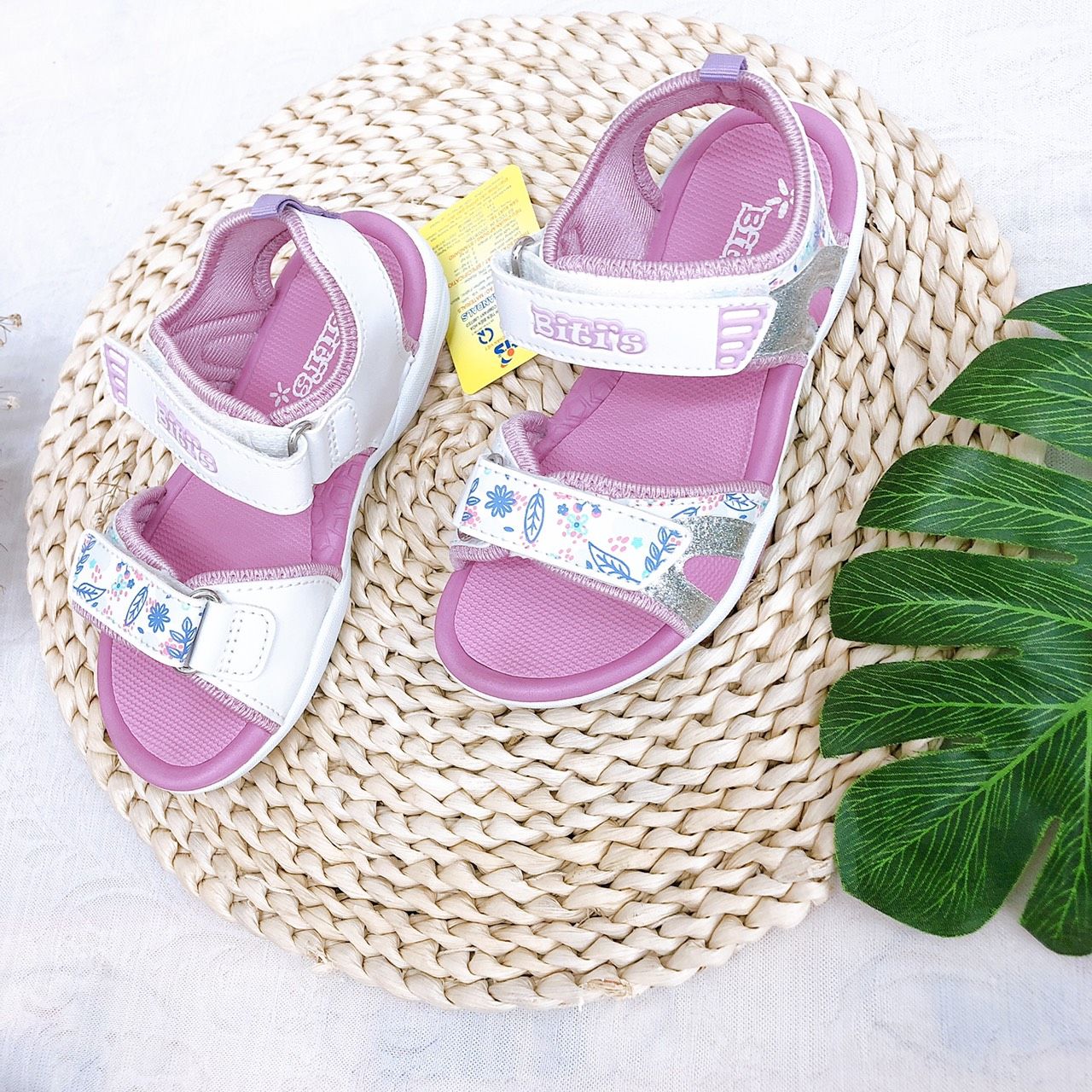 Sandals bé gái quai dán ( size 28 - 37 )-DRG001000