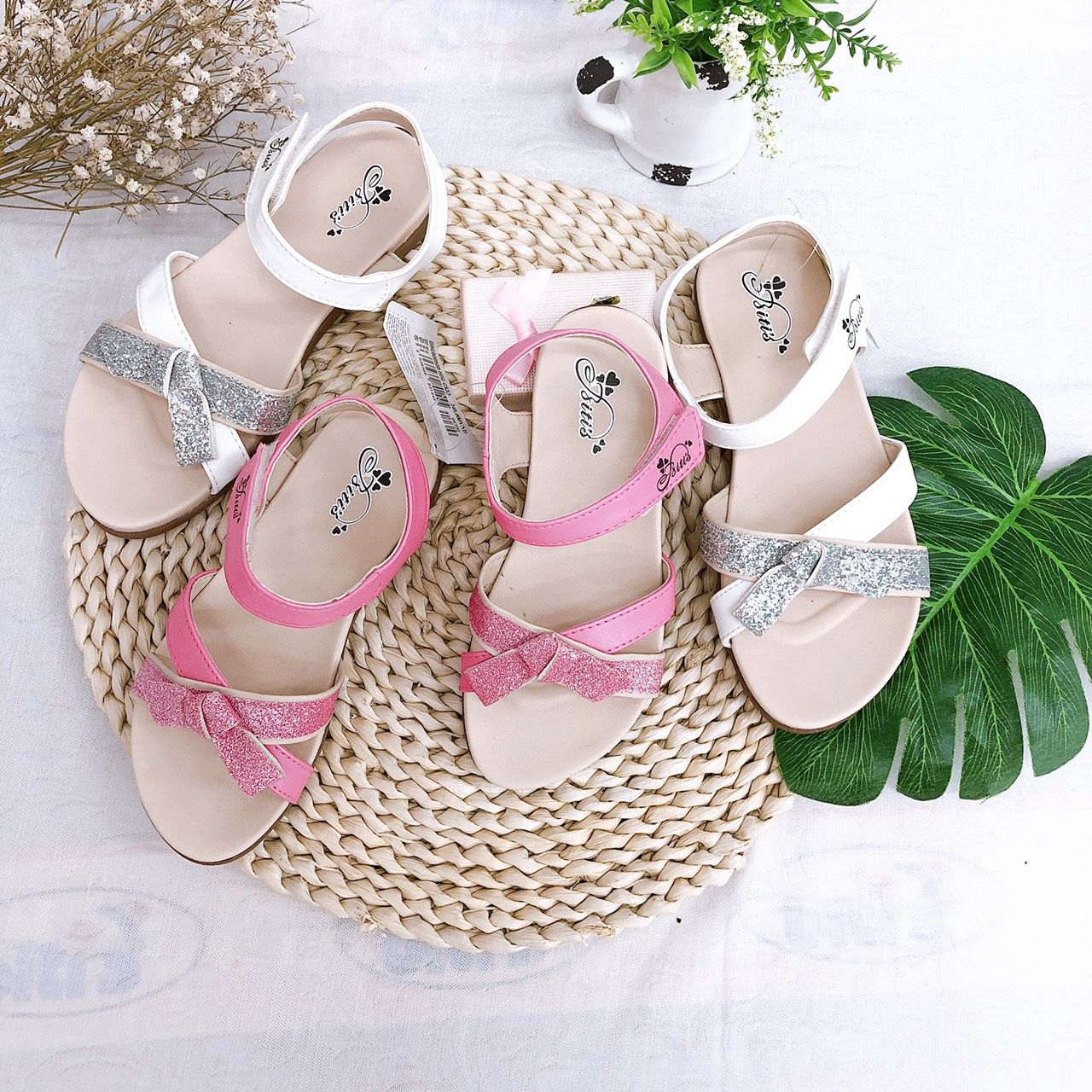 Sandals bé gái quai dán ( size 28 - 37 )-DRG000500