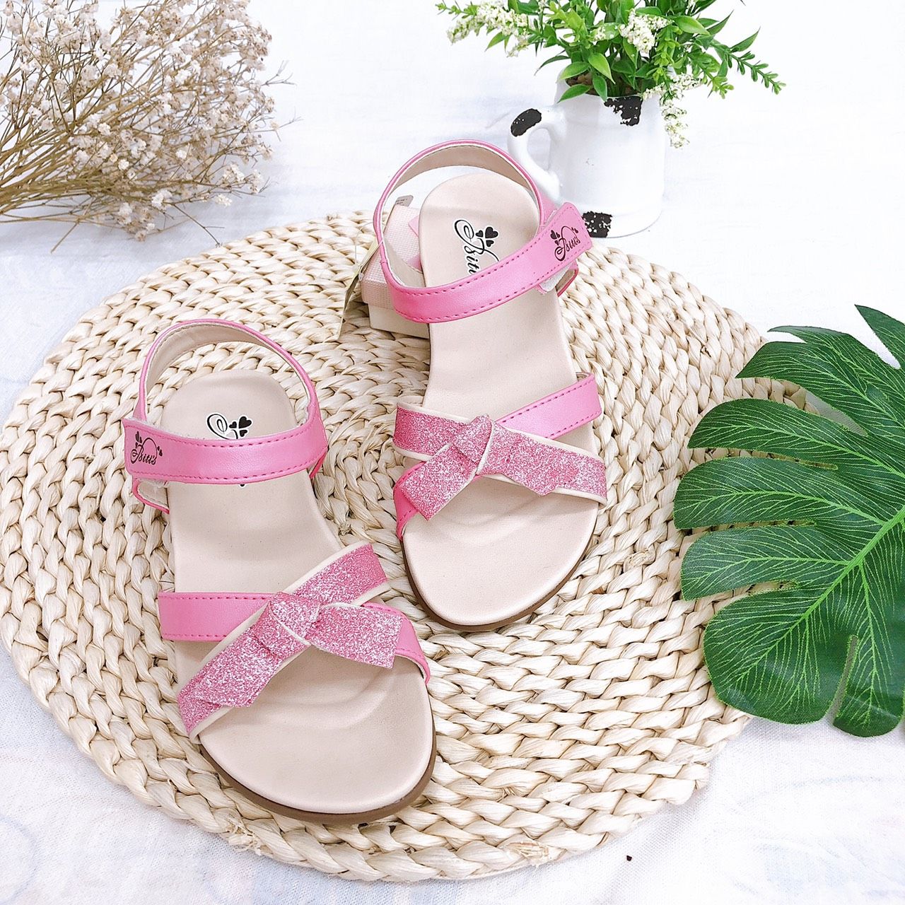Sandals bé gái quai dán ( size 28 - 37 )-DRG000500