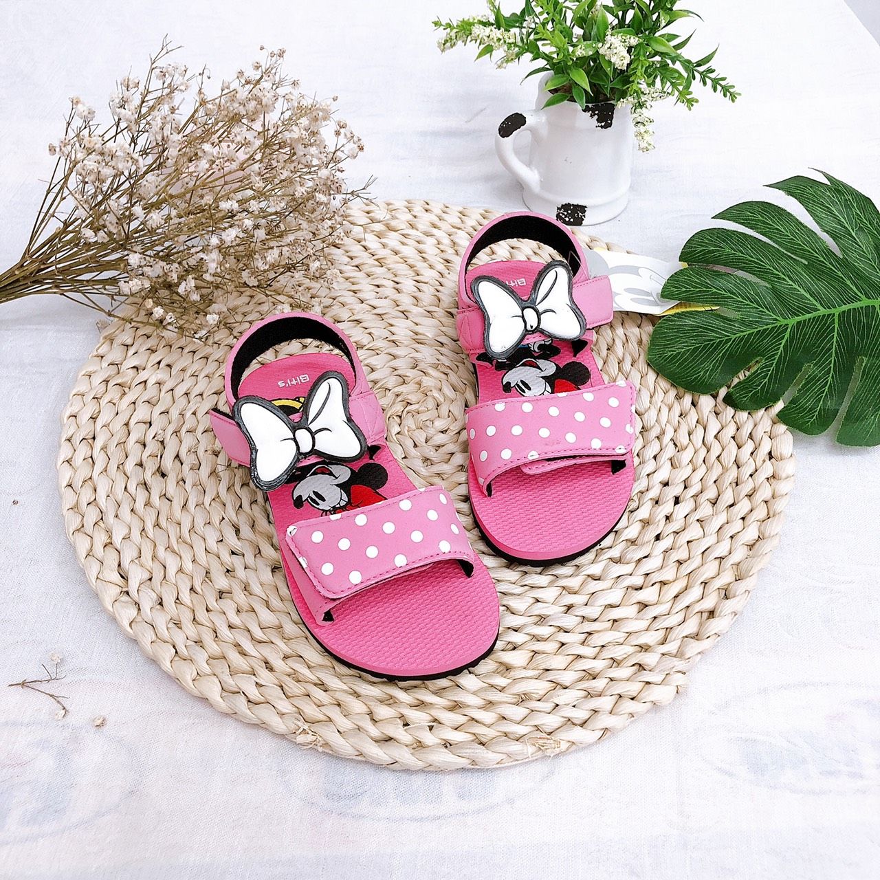 Sandals bé gái quai dán ( size 24 - 30 )-DXG001511