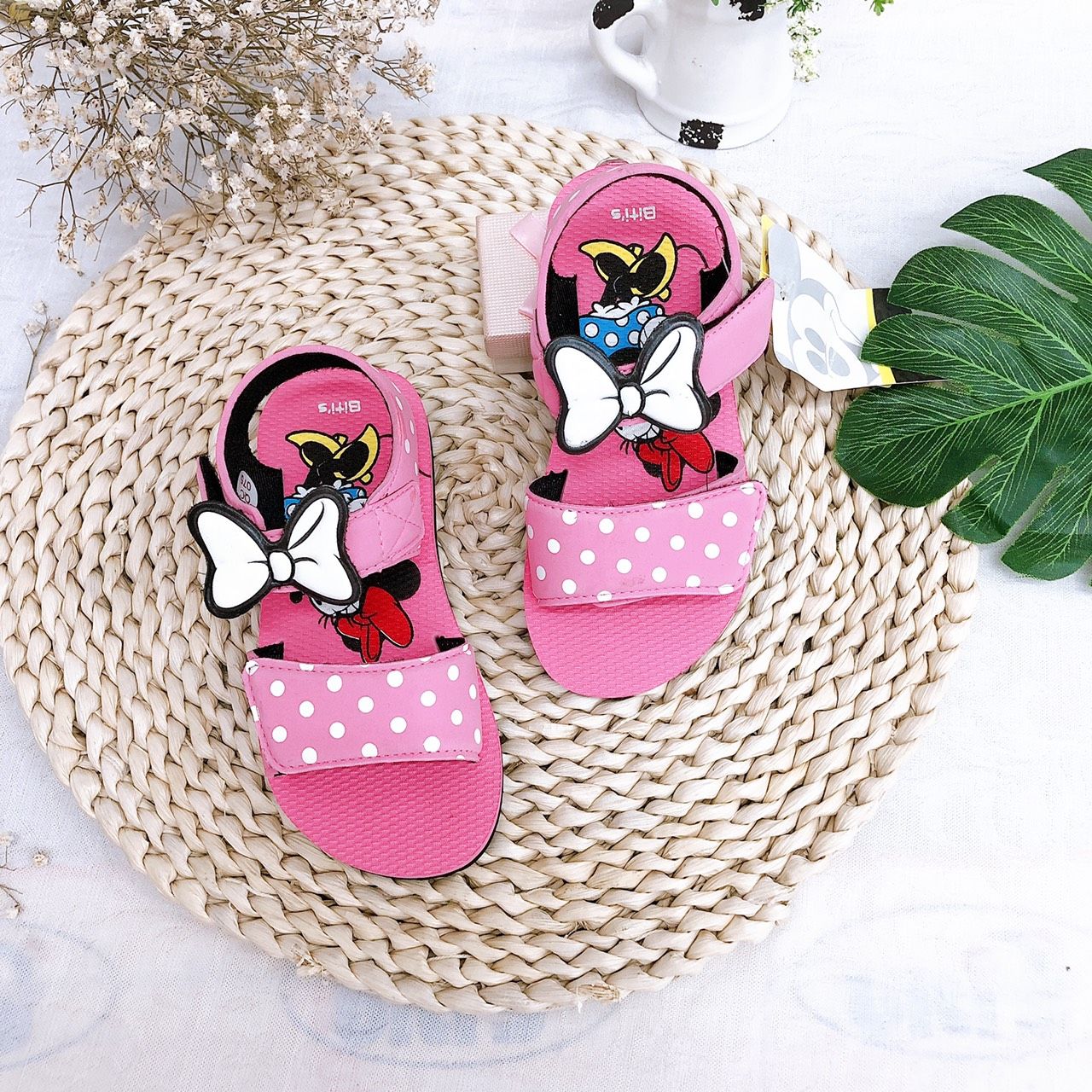 Sandals bé gái quai dán ( size 24 - 30 )-DXG001511