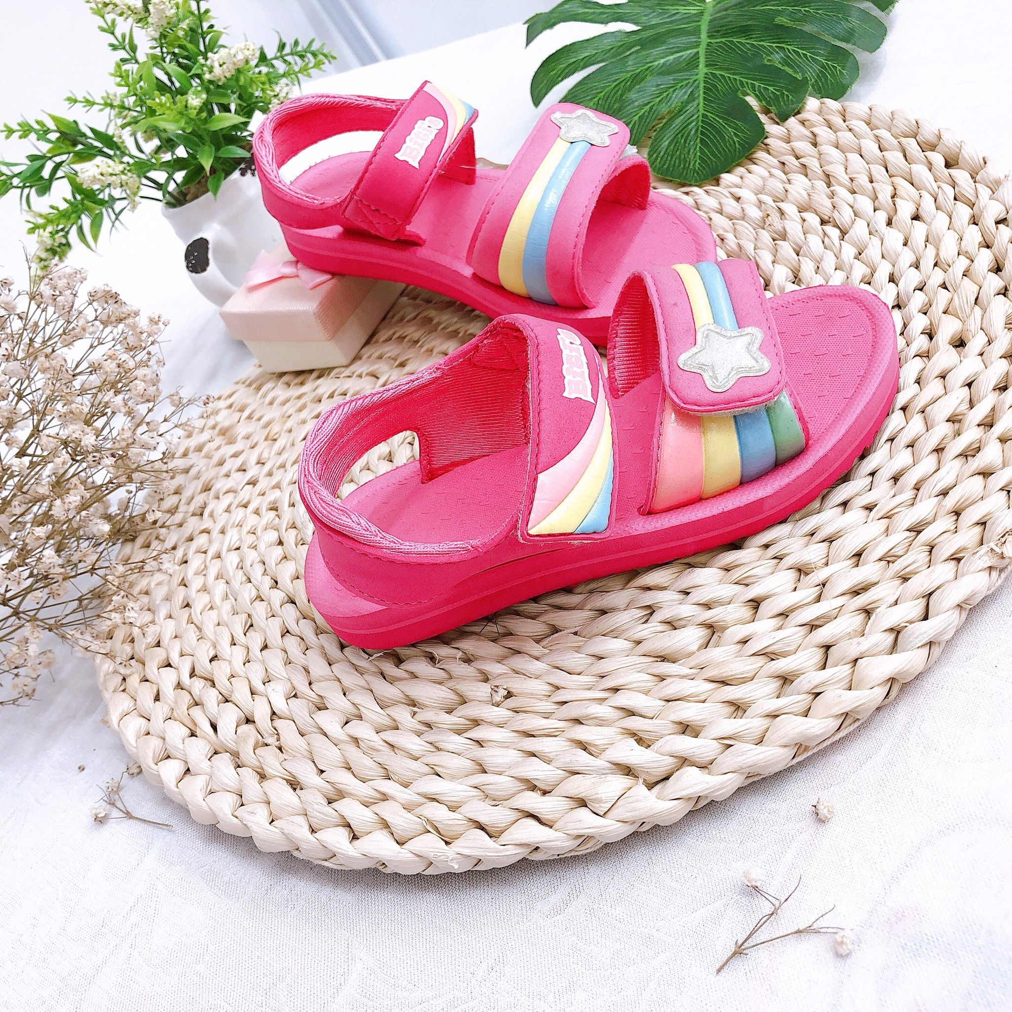 Sandals bé gái quai dán ( size 28 - 37 )-SXG030800