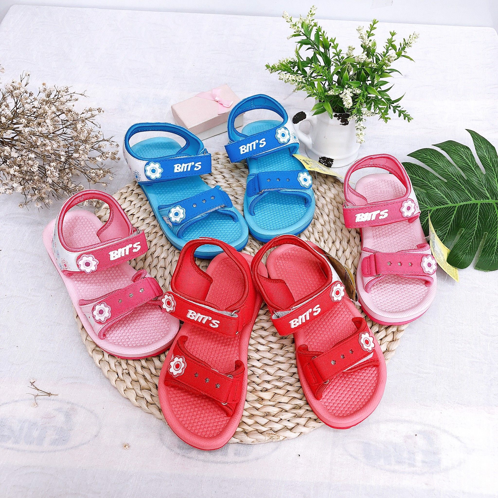 Sandals bé gái quai dán ( size 24 - 33 )-SXG028300